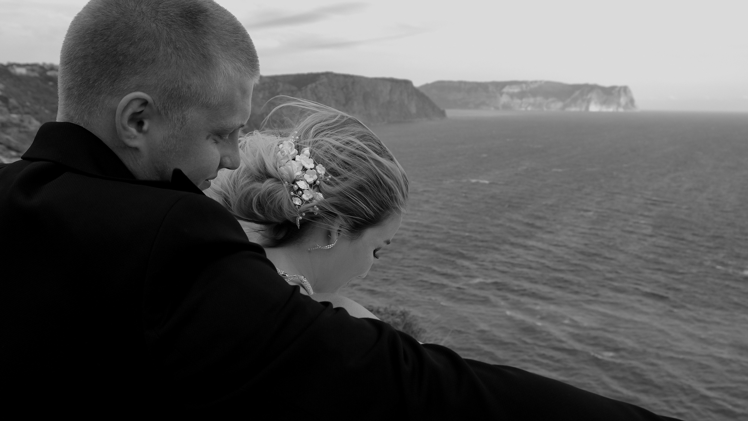 Профессиональная фотосъемка в Крыму. Натуральные эмоции и живые кадры. Забронируйте дату прямо сейчас!