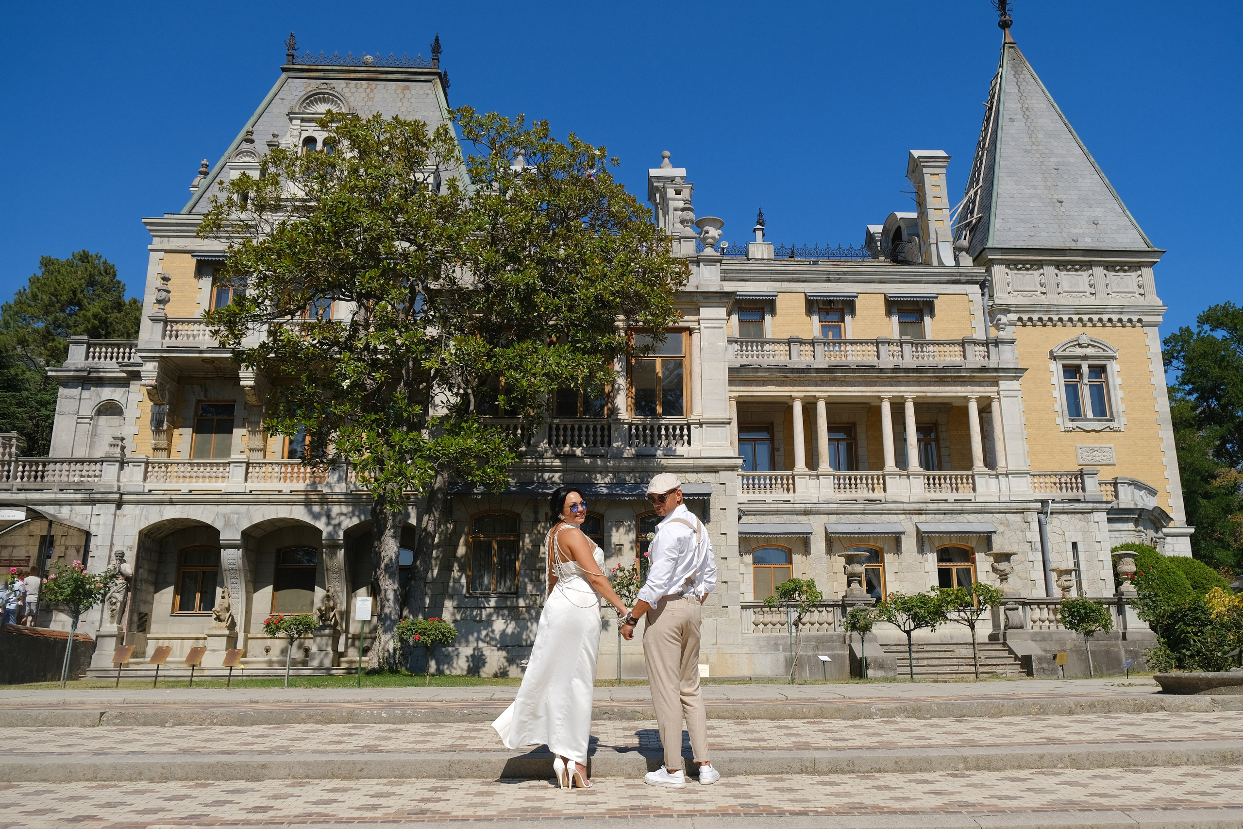 Свадьба в Ялте │ Воронцовский и Ливадийский дворец │ Форд Мустанг │ Крымский Санторини │ Илья Желдак. Свадебный фотограф и видеограф в Крыму! Ваш день будет незабываемым!