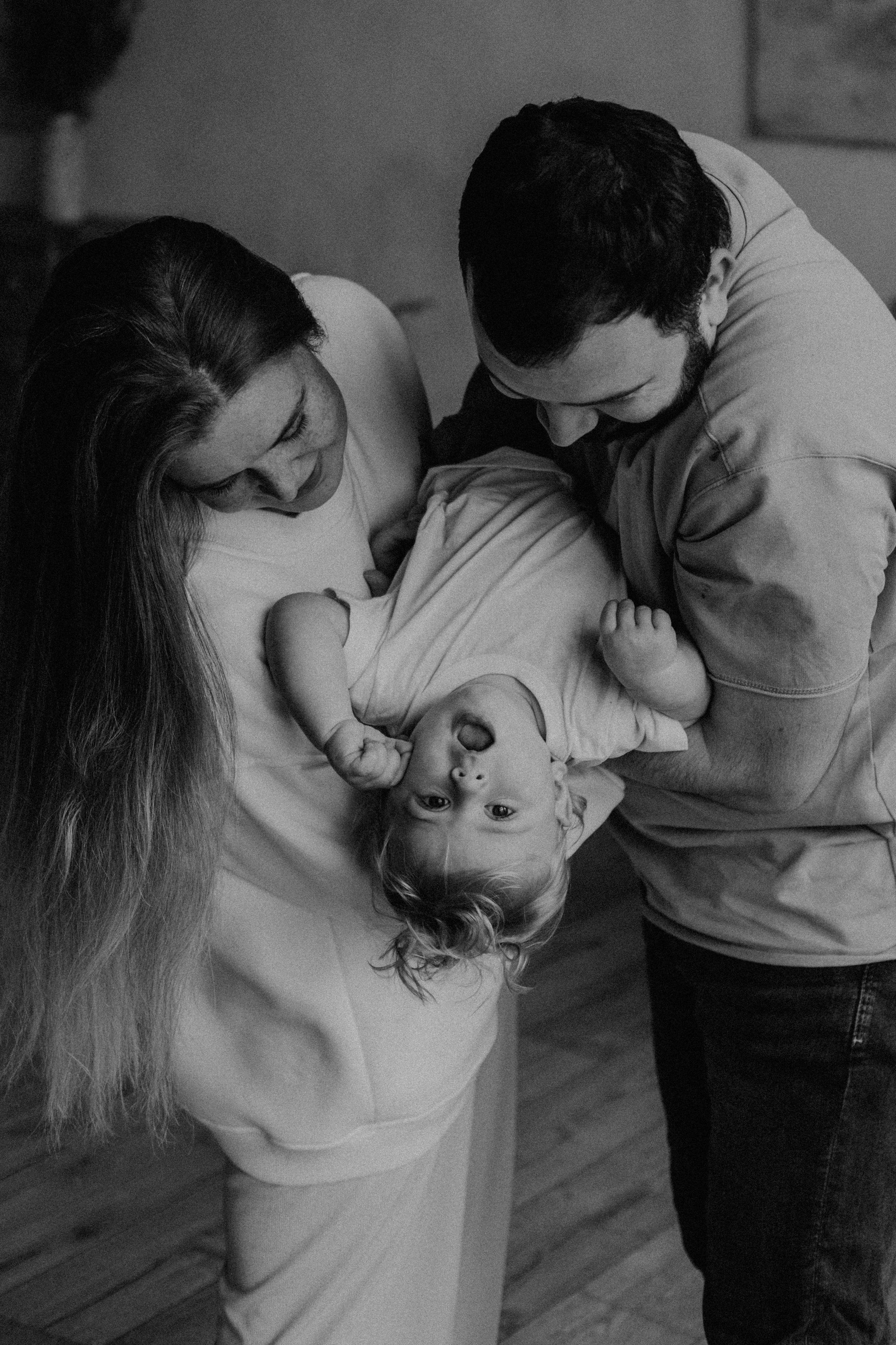 Красивая семья, уютная семейная фотосессия. Семейный фотограф в Москве Кристина Маркос