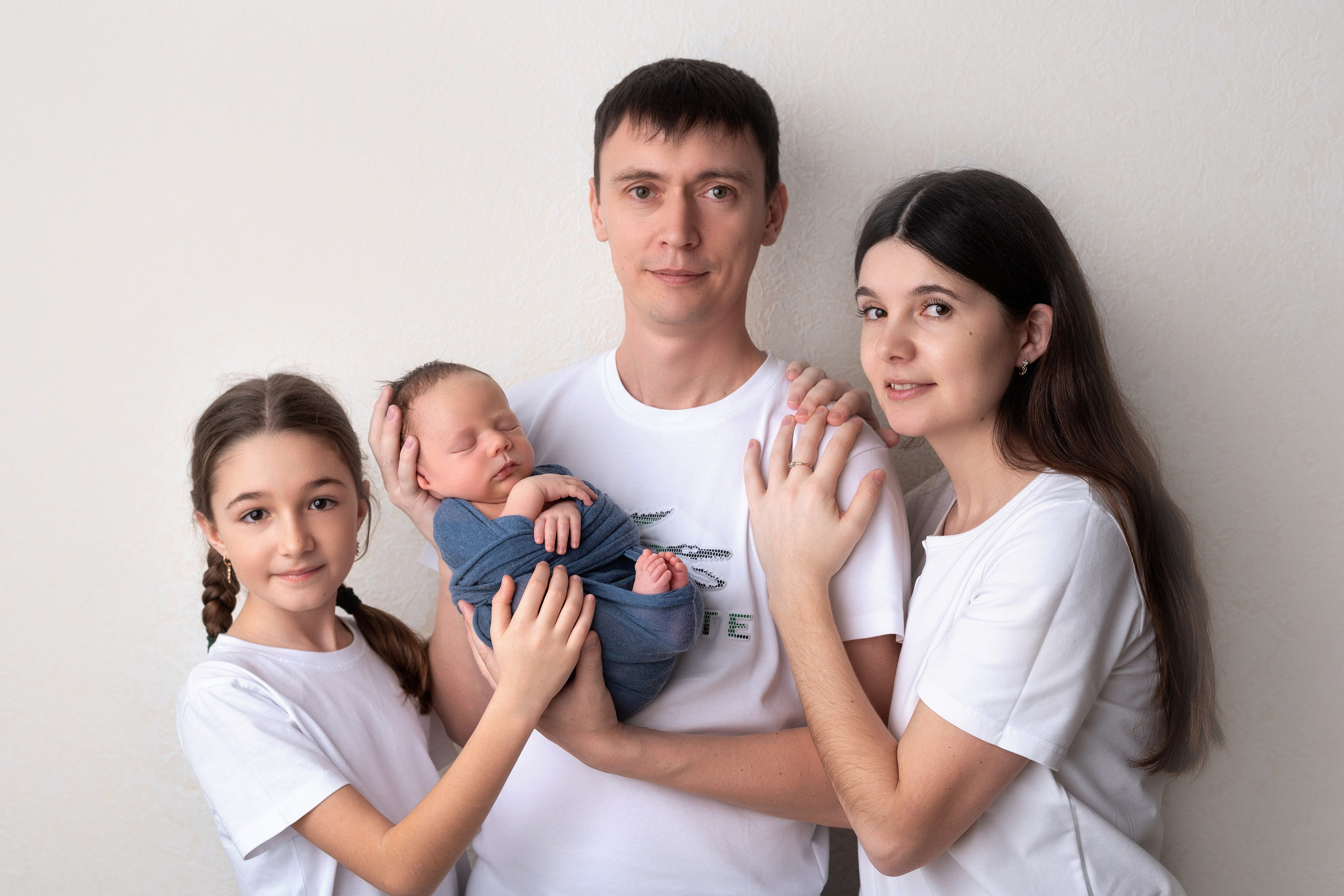 Кадры с родителями и старшими детьми. Фотограф новорожденных в Екатеринбурге Анастасия Карманова