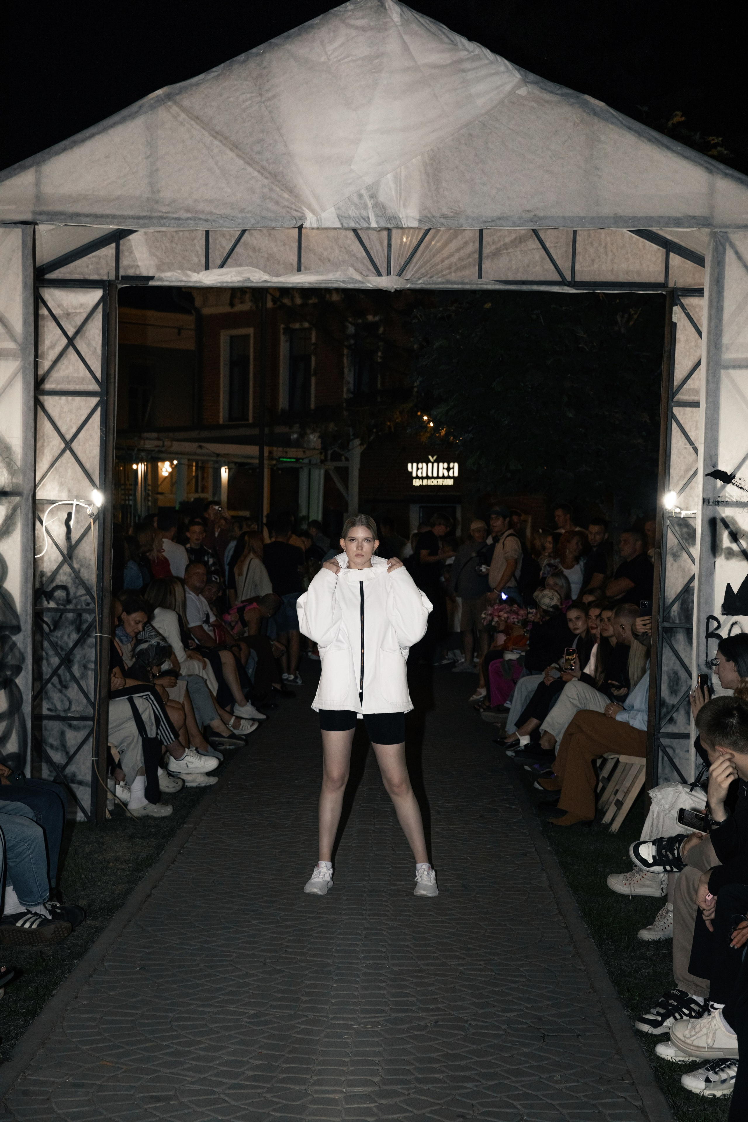 PODIGOO | Ночной Показ Тульских Брендов Одежды. Фотограф брендов и бизнеса в Москве Алексей Сентюрин