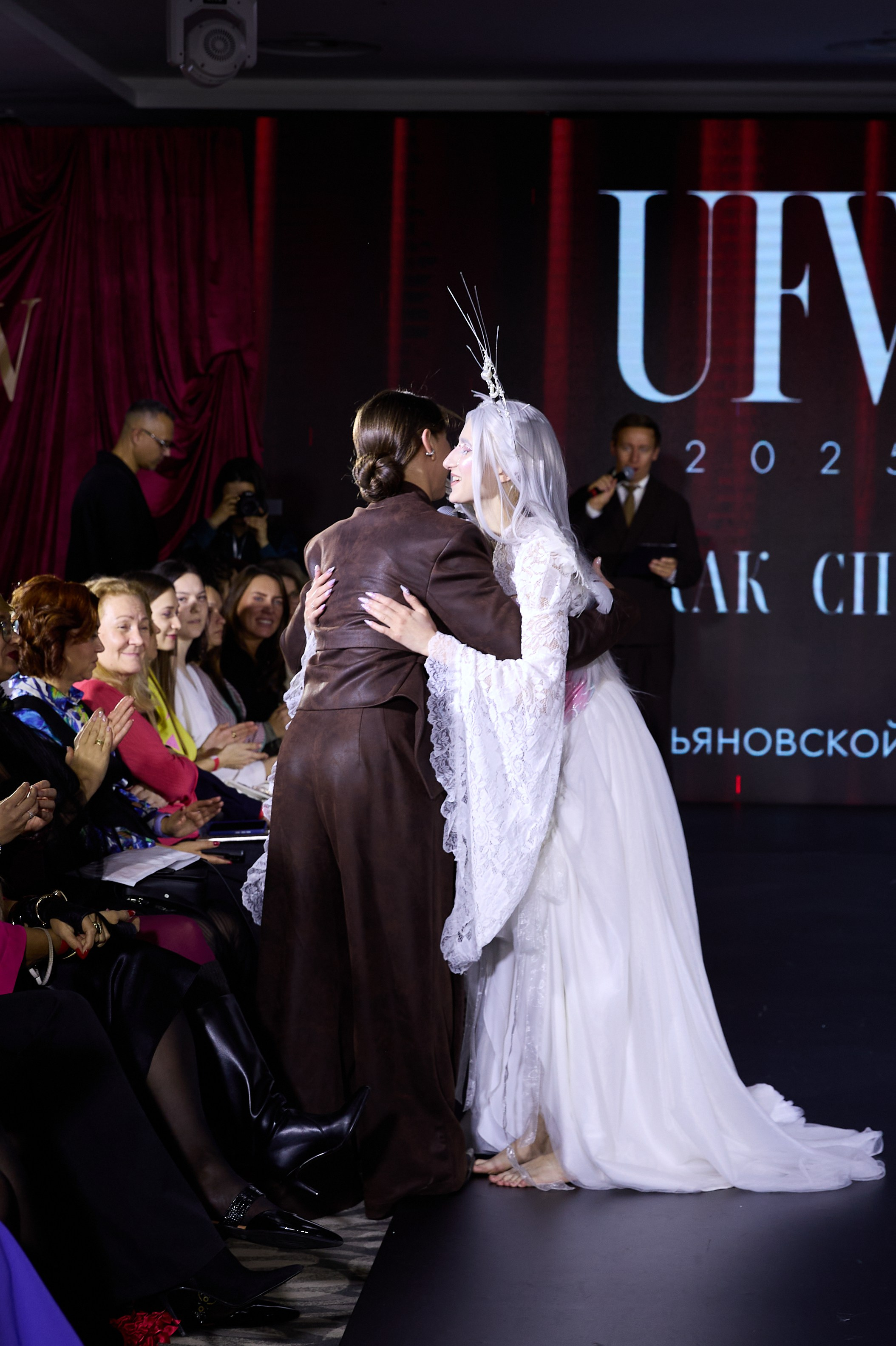 13 сезон недели моды в Ульяновске 8 — 9 ноября Тема: «Мода как спектакль». Свадебный и семейный фотограф в Ульяновске Орешина Елена