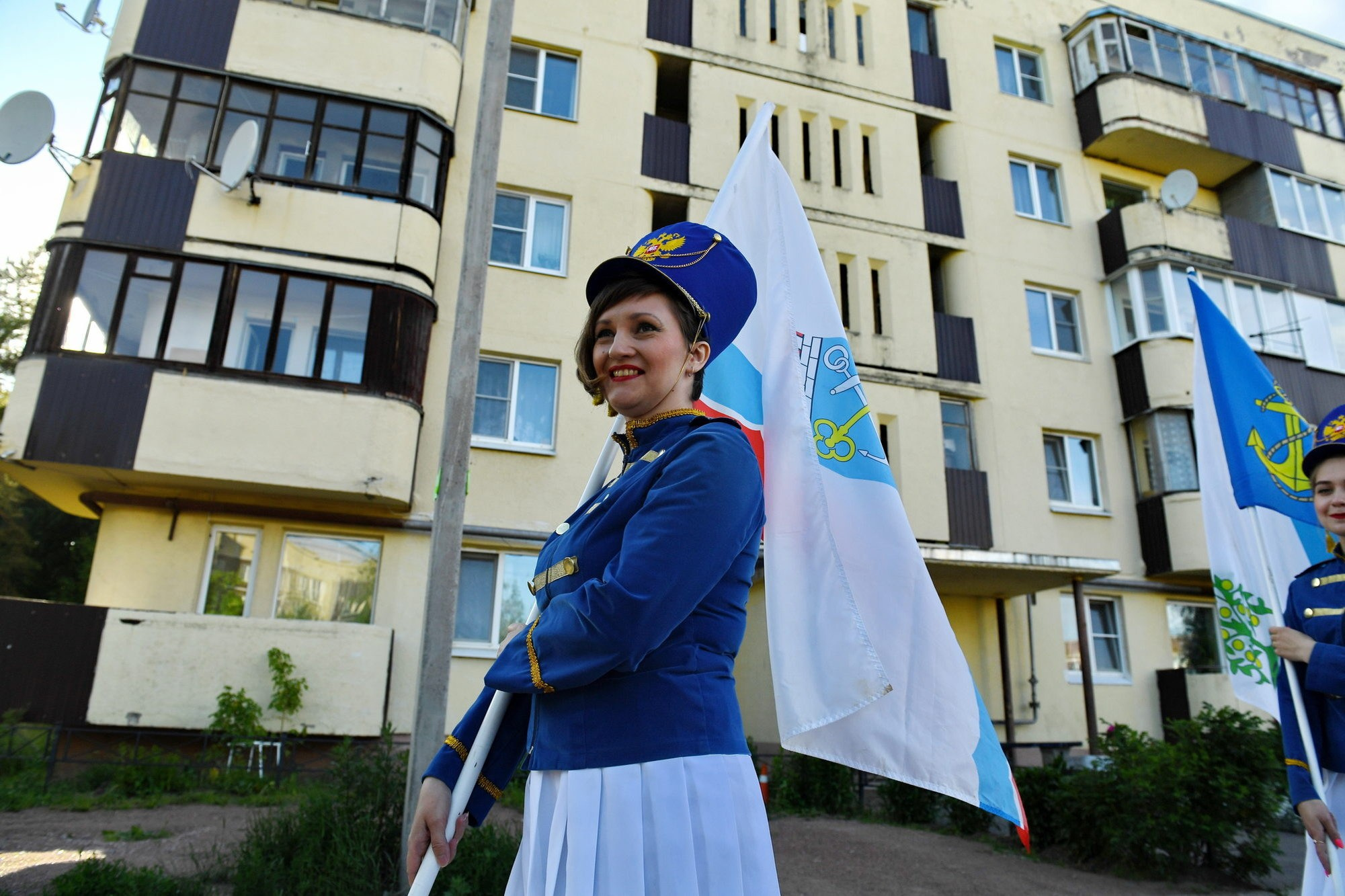 Официоз по плану, жизнь — между кадров: как снять День России и остаться собой. Документальный фотограф Сергей Вдовин