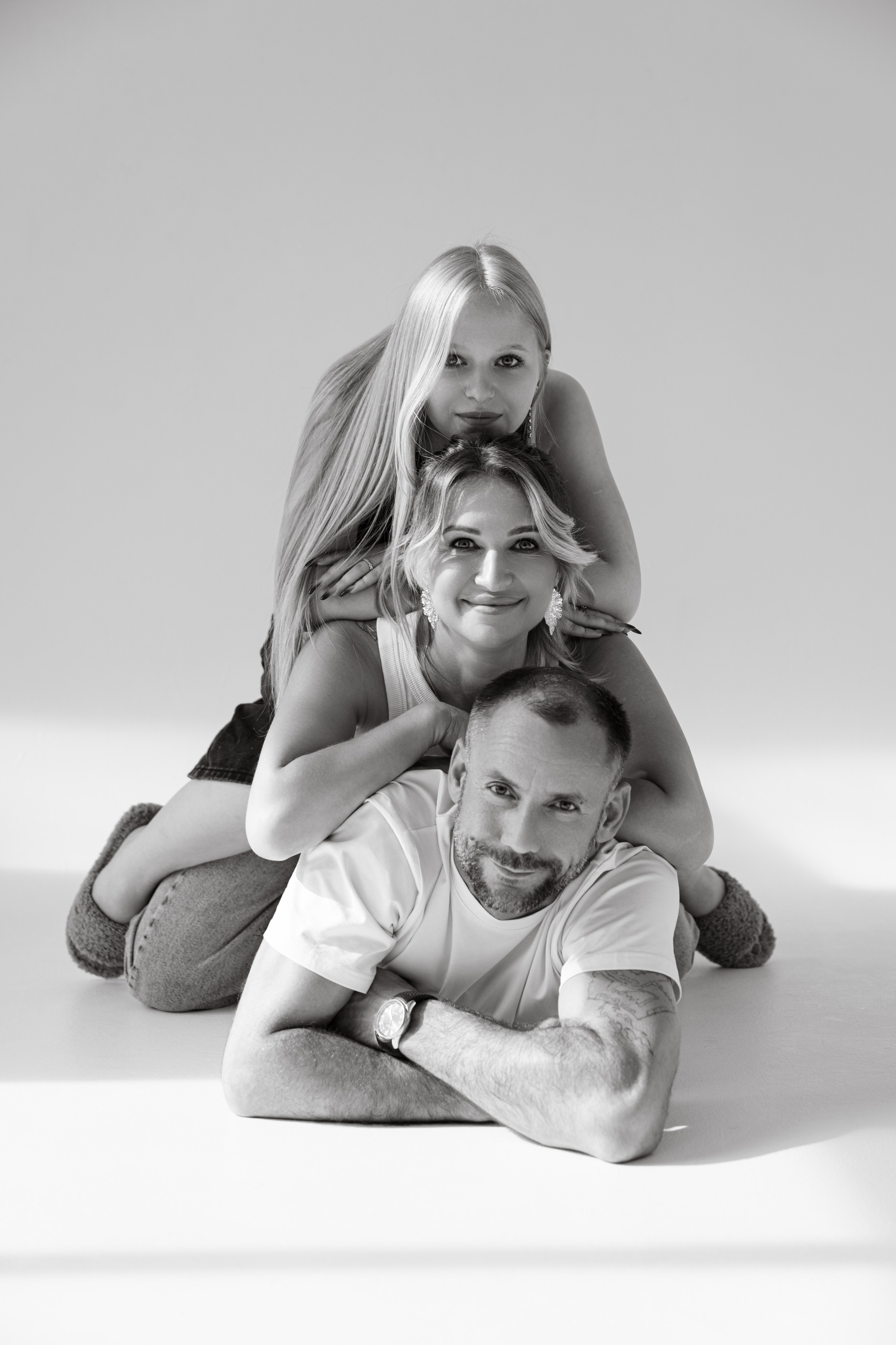 Полина и семья. Студия Base. Фотограф Анастасия Егорова