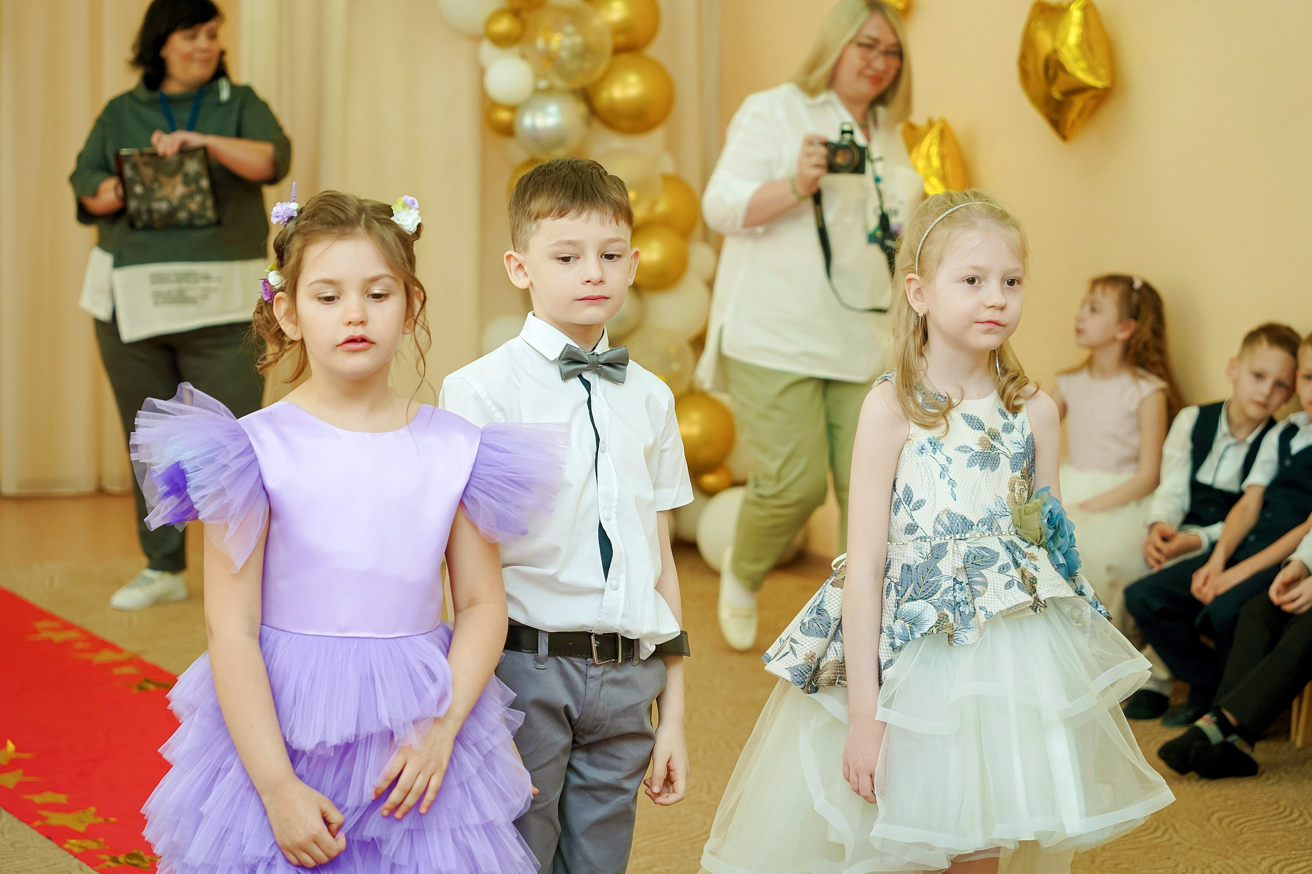 Фотосъемка видеосъёмка фотограф видеооператор новогодних утренников  в. Фотограф, видеооператор Нина Коршунова