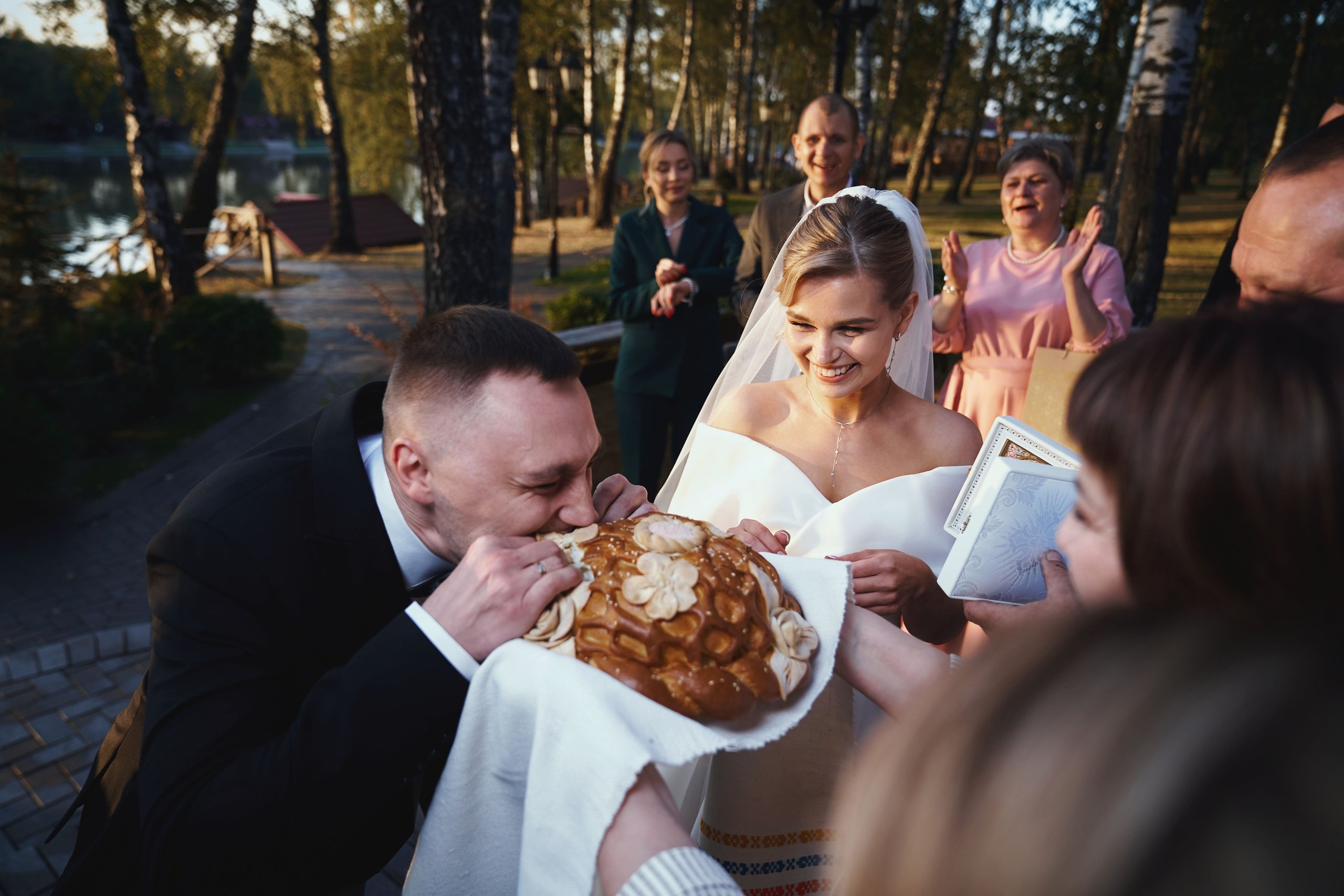 Свадьба Николая и Ирины в Золотом сазане, большая беседка