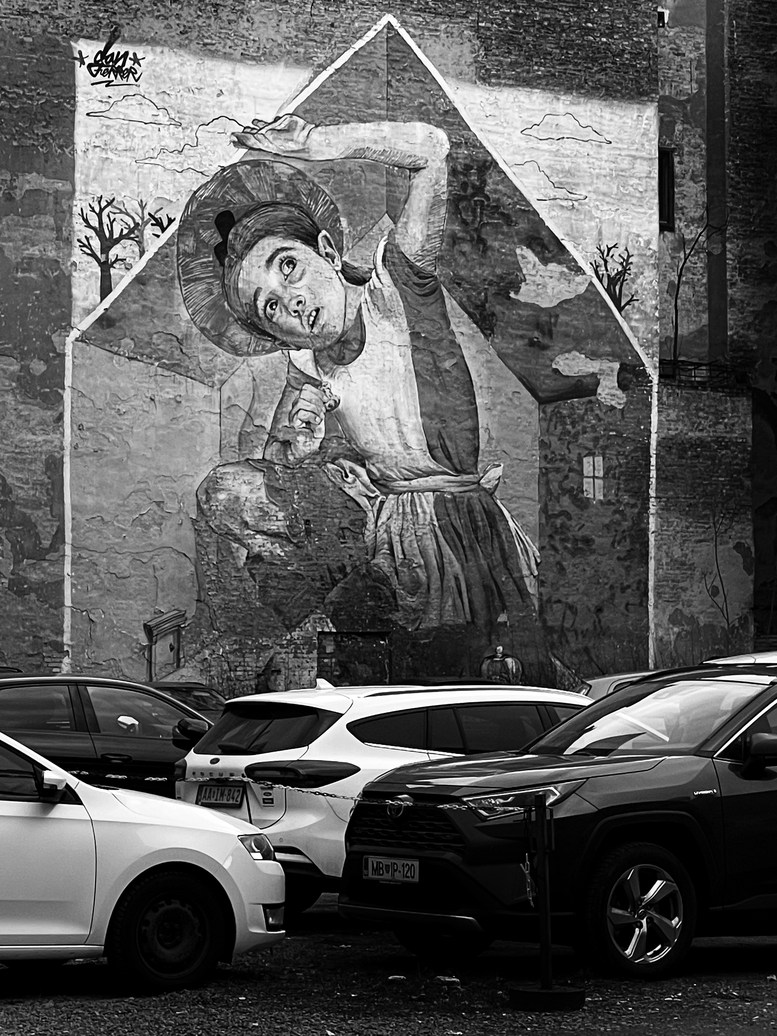 STREET PHOTOGRAPHY. Photographer in Budapest  — Yura Knyazev