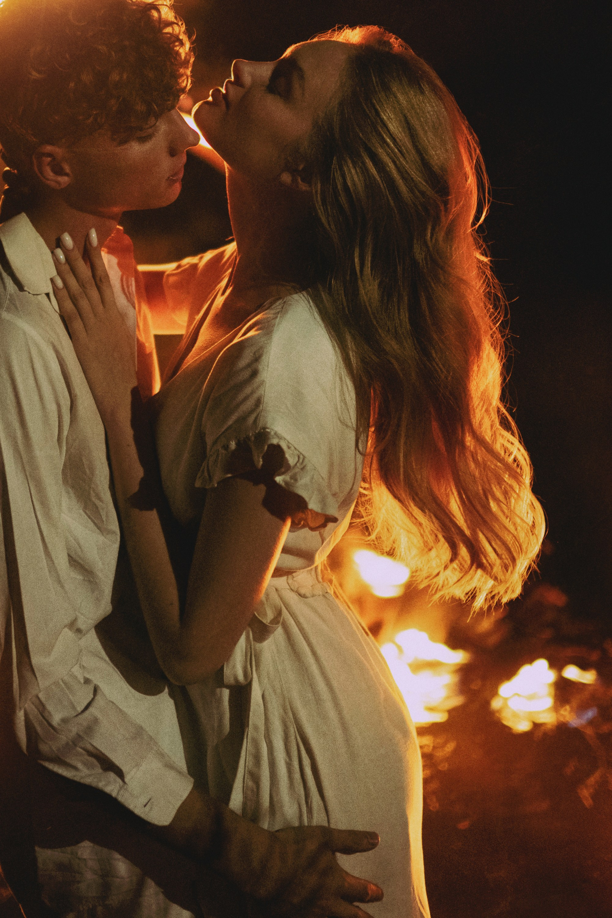 Гори, Ярче. Фотограф Александр Захар. Минск, Москва, Дубай