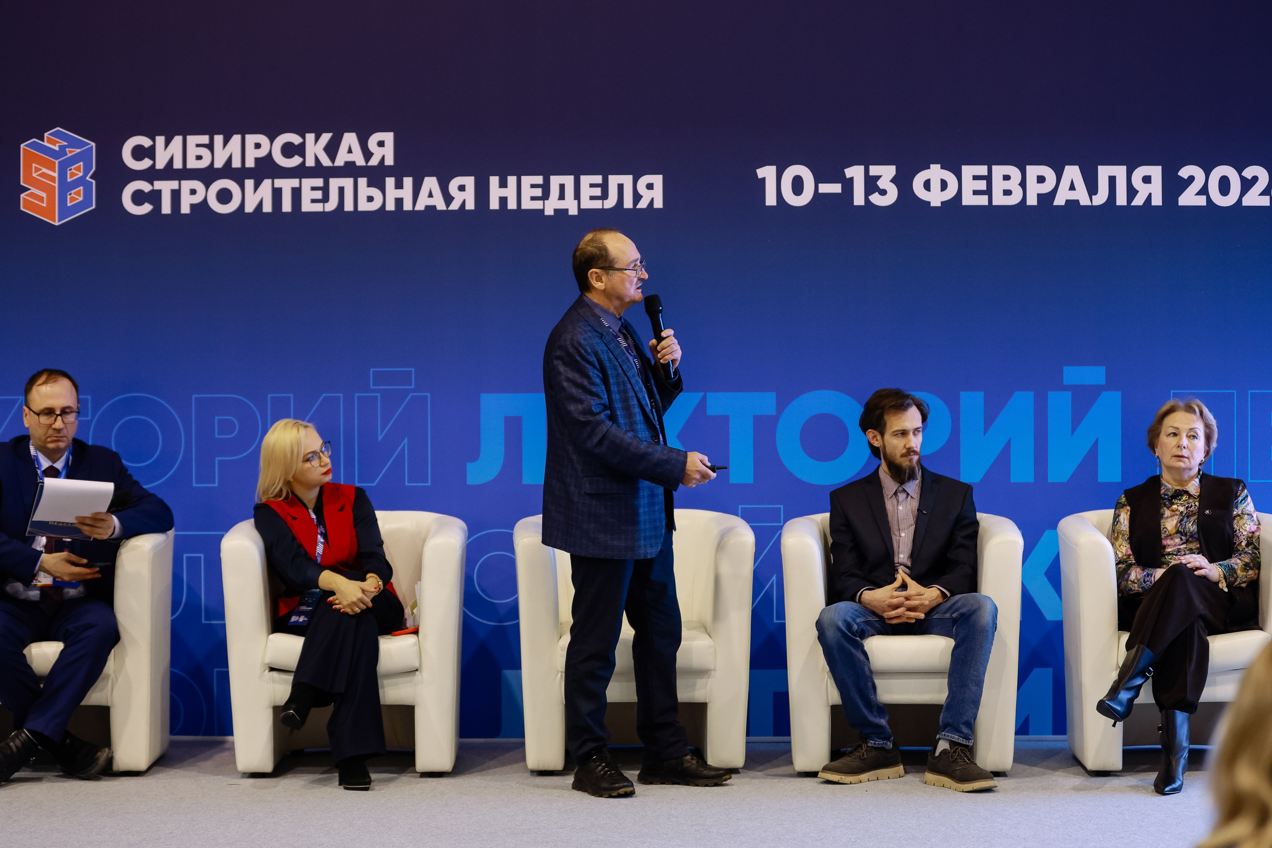 Строительная выставка. Фотограф Юлия Мальцева