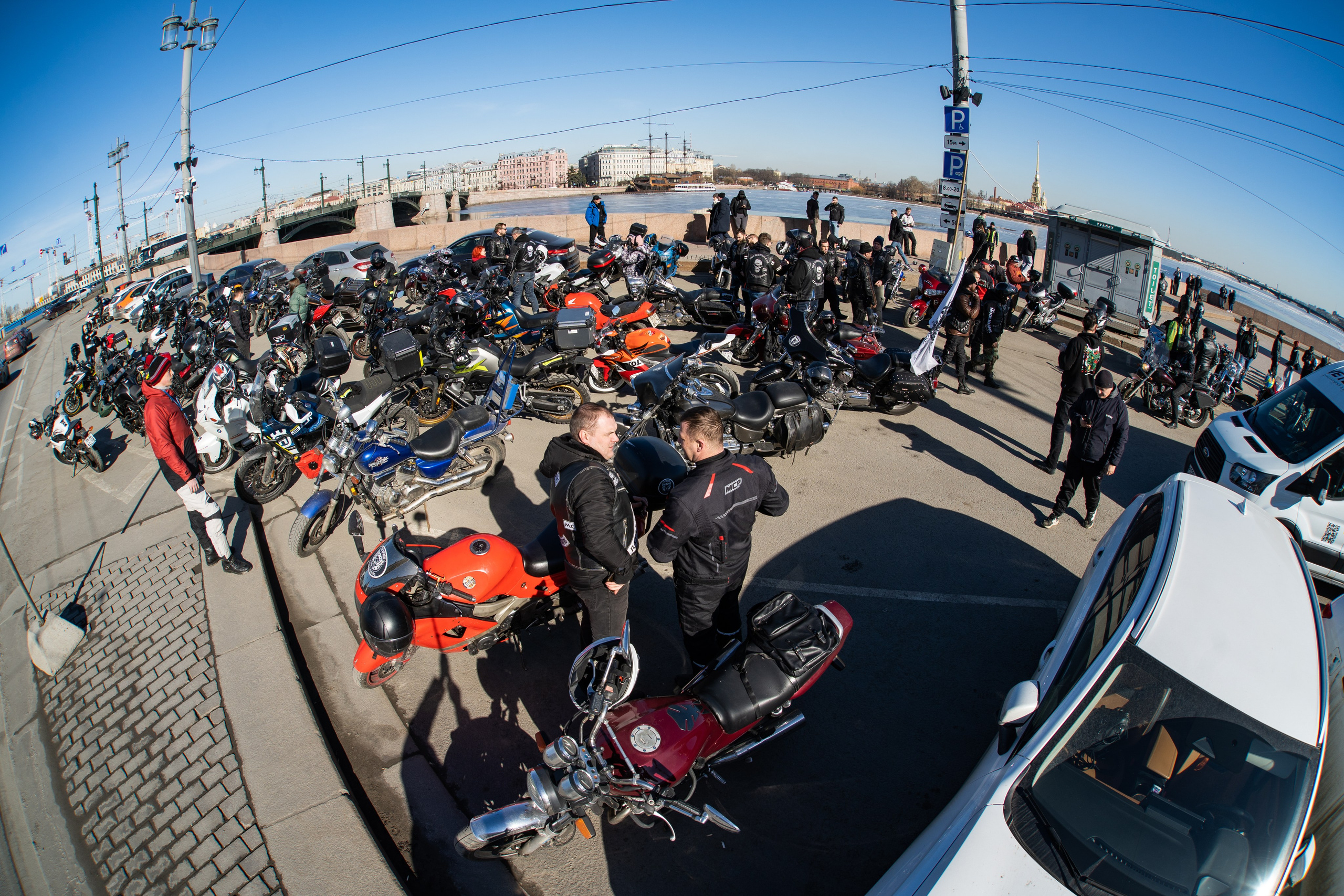 Весенний прохват мотоклуба Normans Riders MC. Концертный и репортажный фотограф в Санкт-Петербурге Слава Пахомов