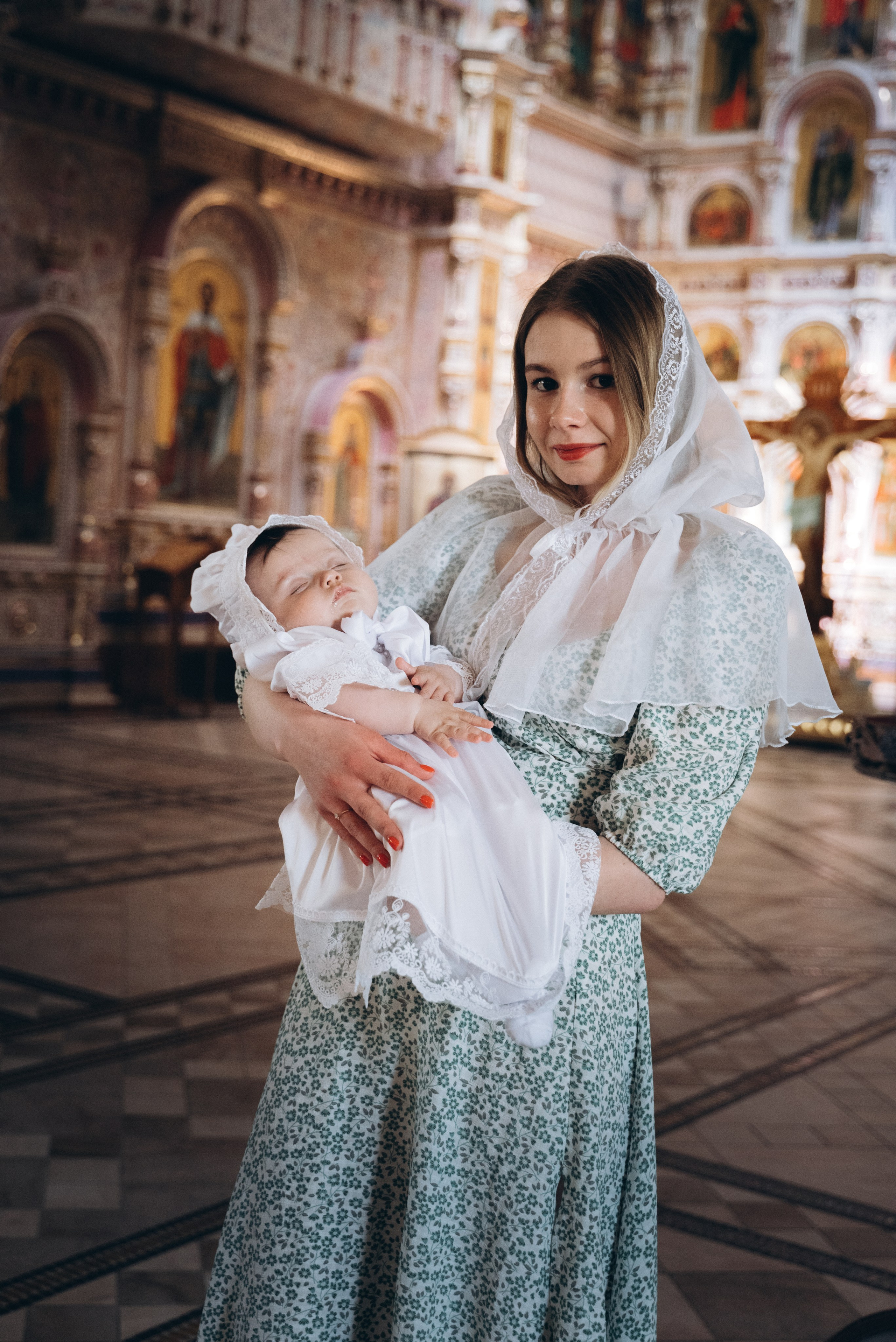Крещение Варюши (Храм Святой Живоначальной Троицы). Семейный фотограф в Минске Дарья Дреко