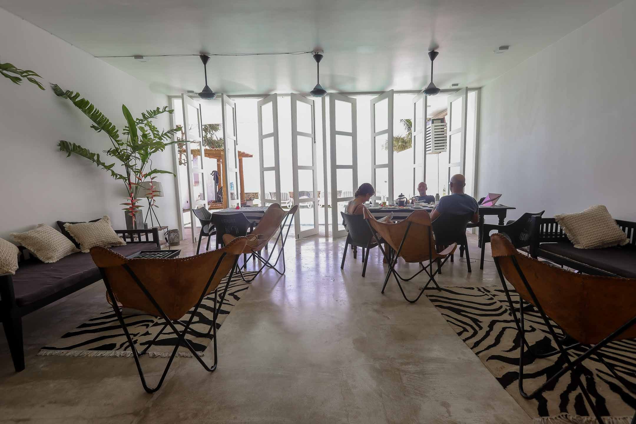 Отель пляж Хабарадува. Фотограф на Шри-Ланке