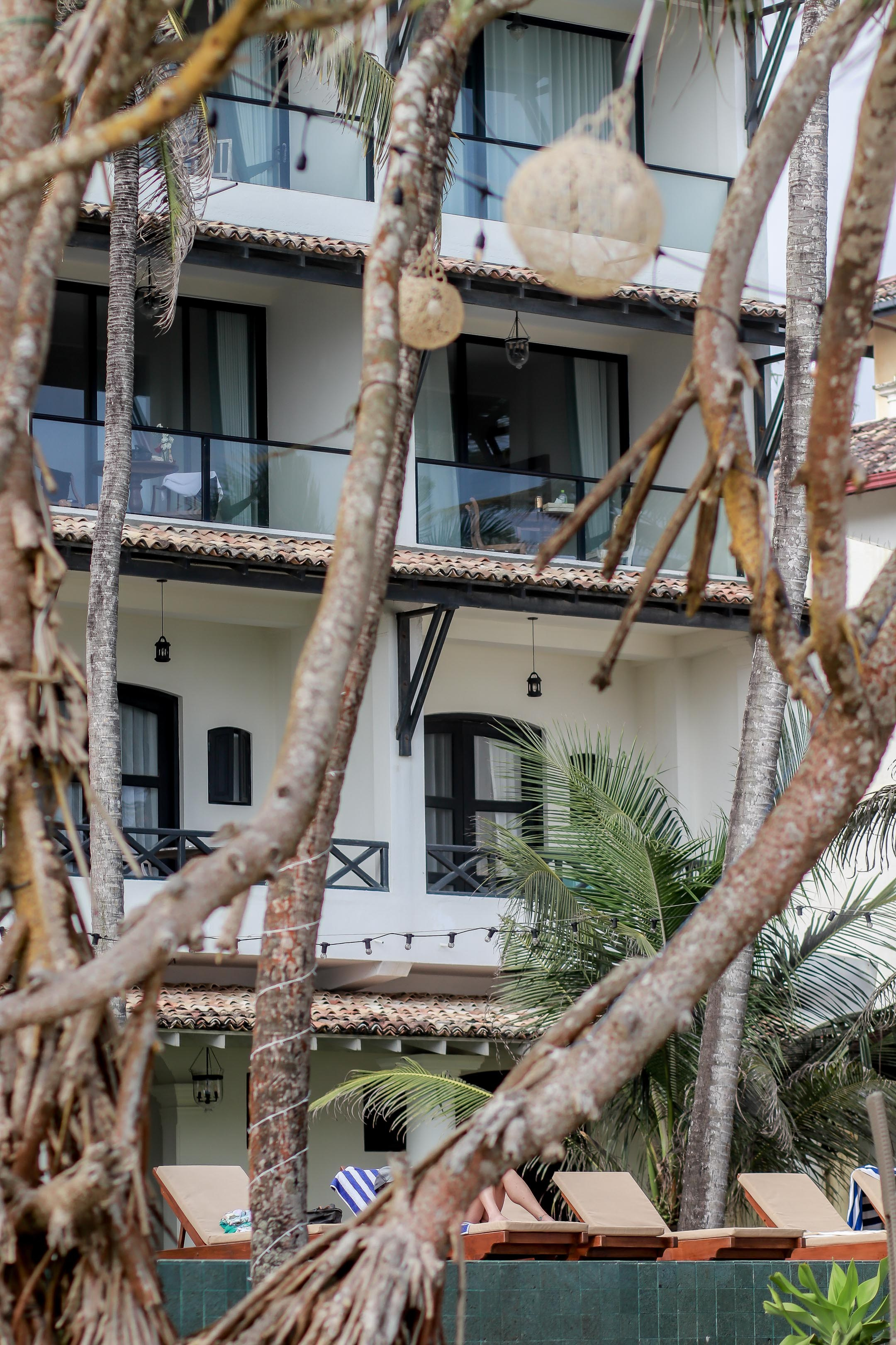 Отель и ресторан район Мидигама. Фотограф на Шри-Ланке