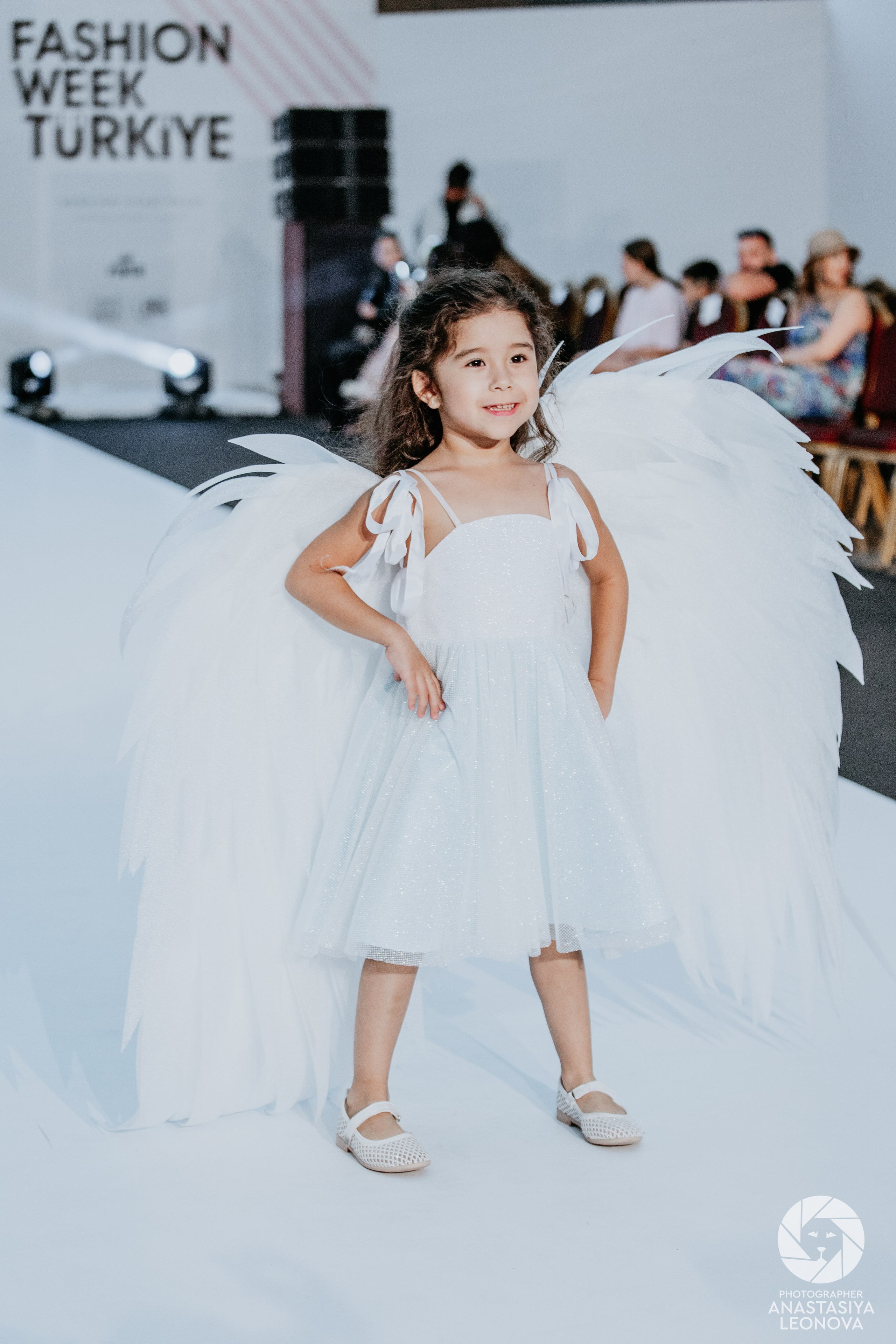 Fashion Week Türkiye [spring, 2025]. Anastasia Leonowa