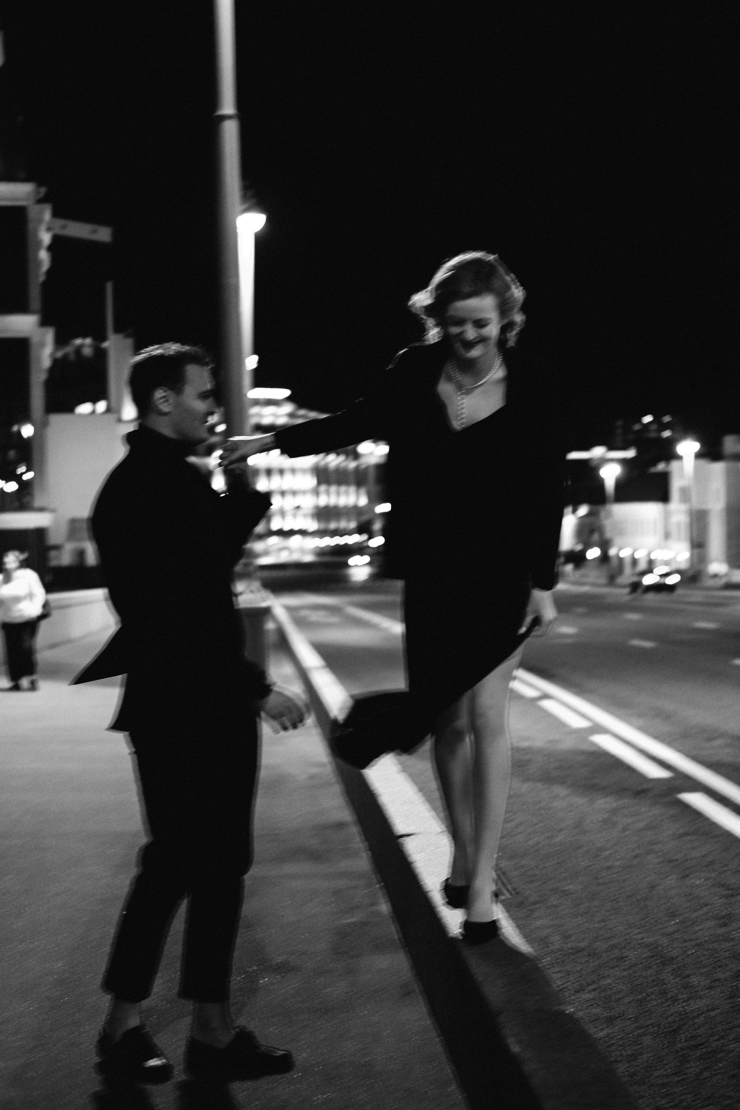 По ночному городу. Свадебный фотограф Александра Тюлякова