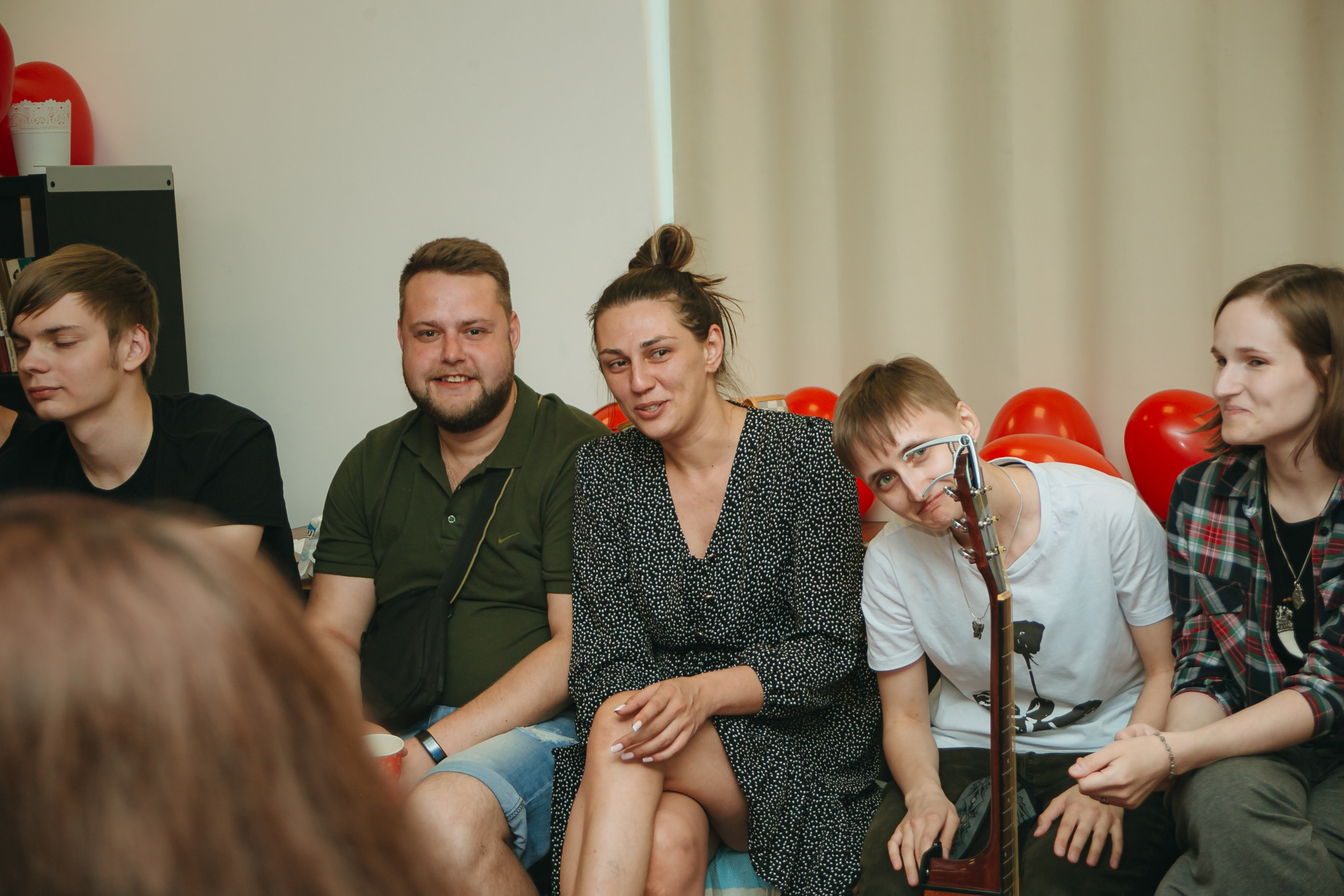 Репортажная съемка квартирника. Бренд‑фотограф в Москве | Rina _Sphoto — личный и бизнес‑контент