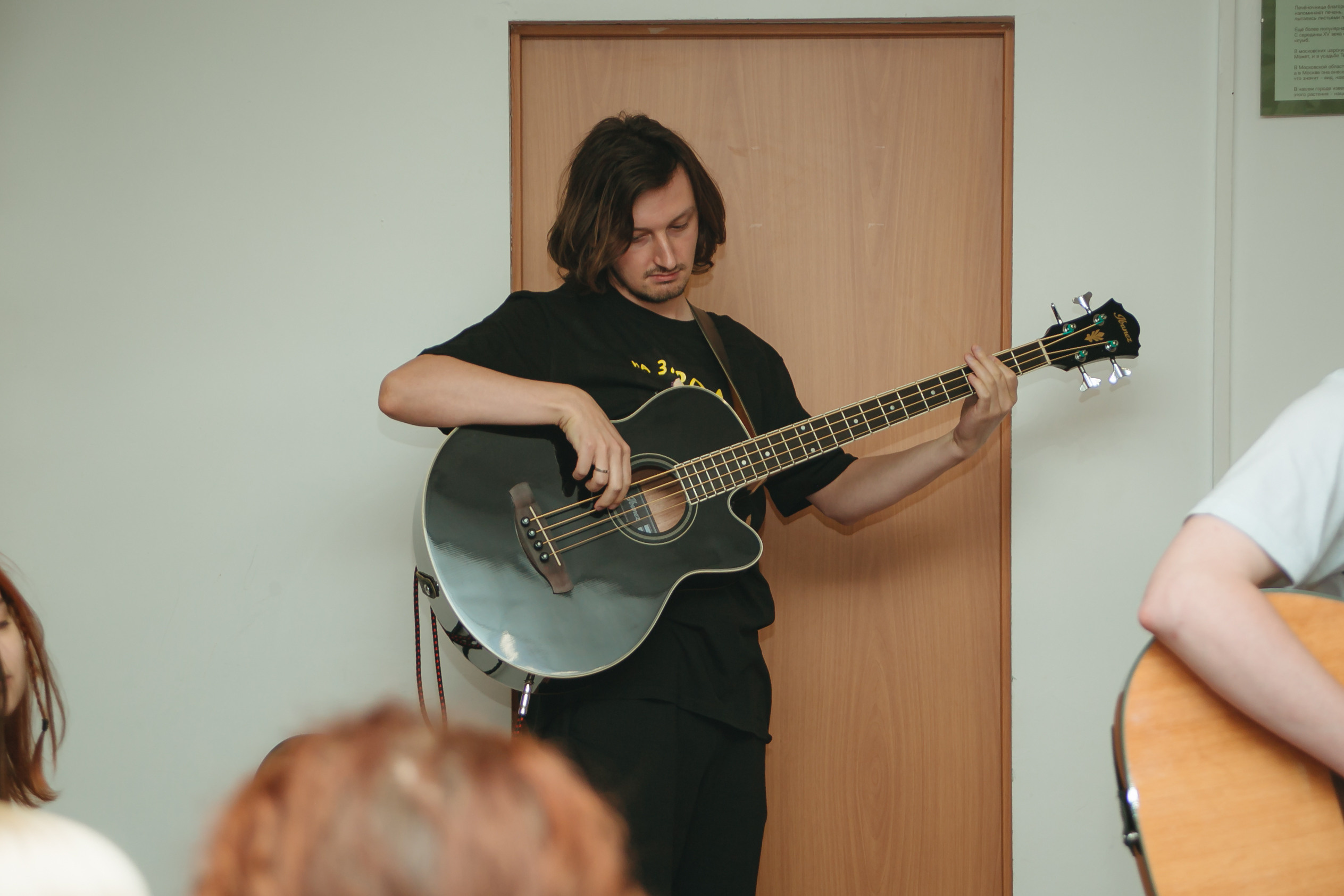 Репортажная съемка квартирника. Бренд‑фотограф в Москве | Rina _Sphoto — личный и бизнес‑контент