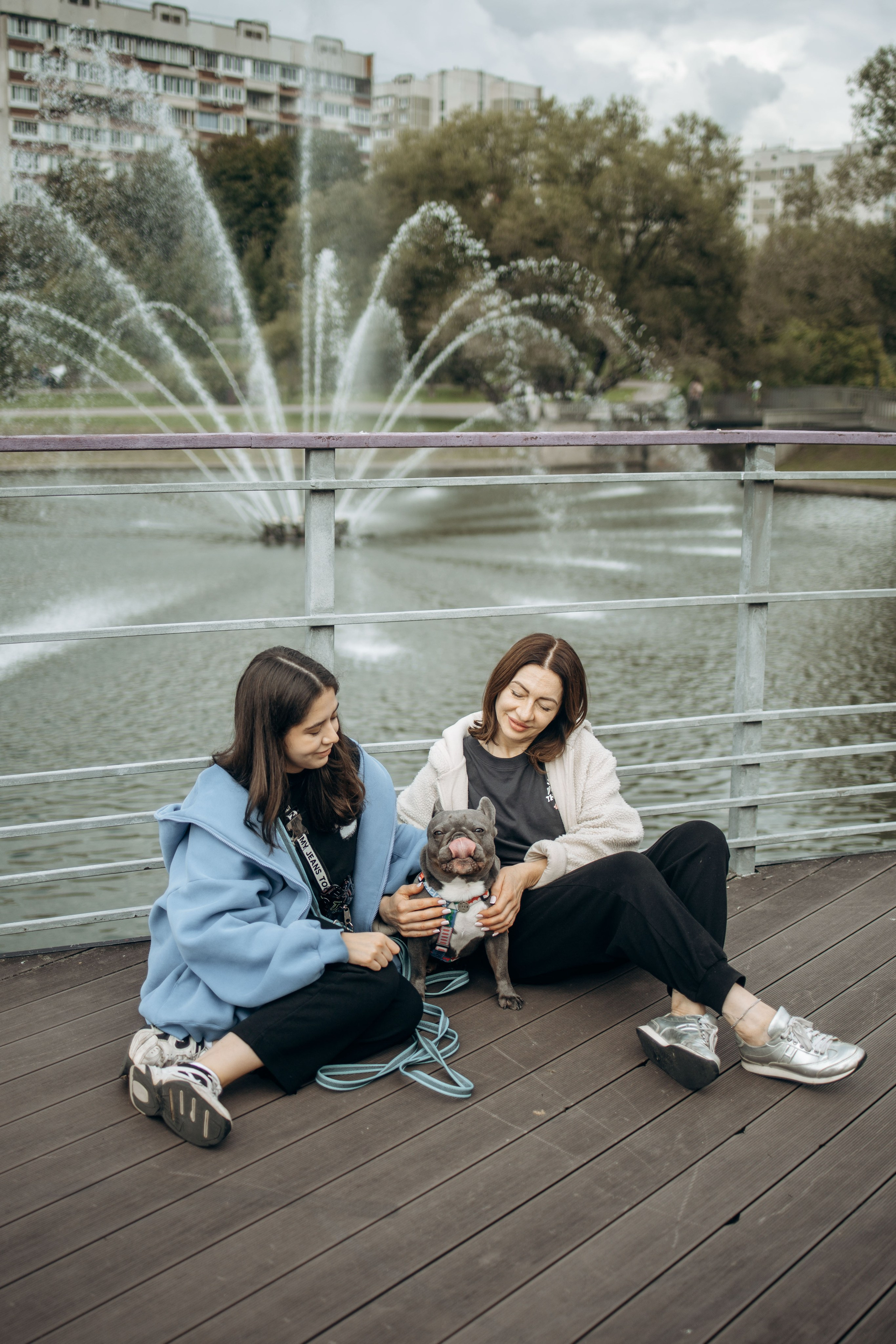 Грей и его семья