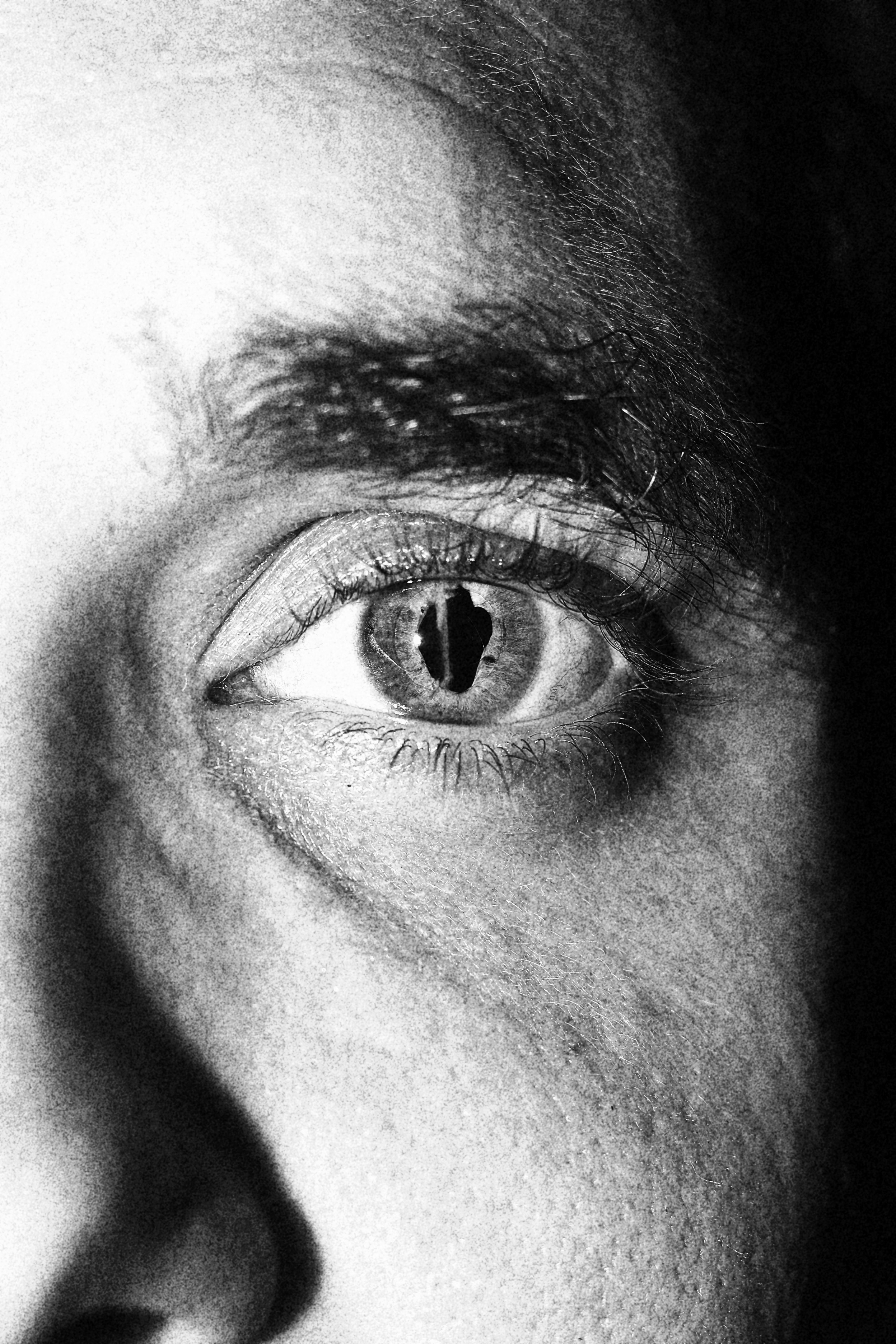 Фэшн-фотография и портреты в Владивостоке. Превращаю съёмку в повествование — создаю образы с сюжетом, которые остаются в памяти