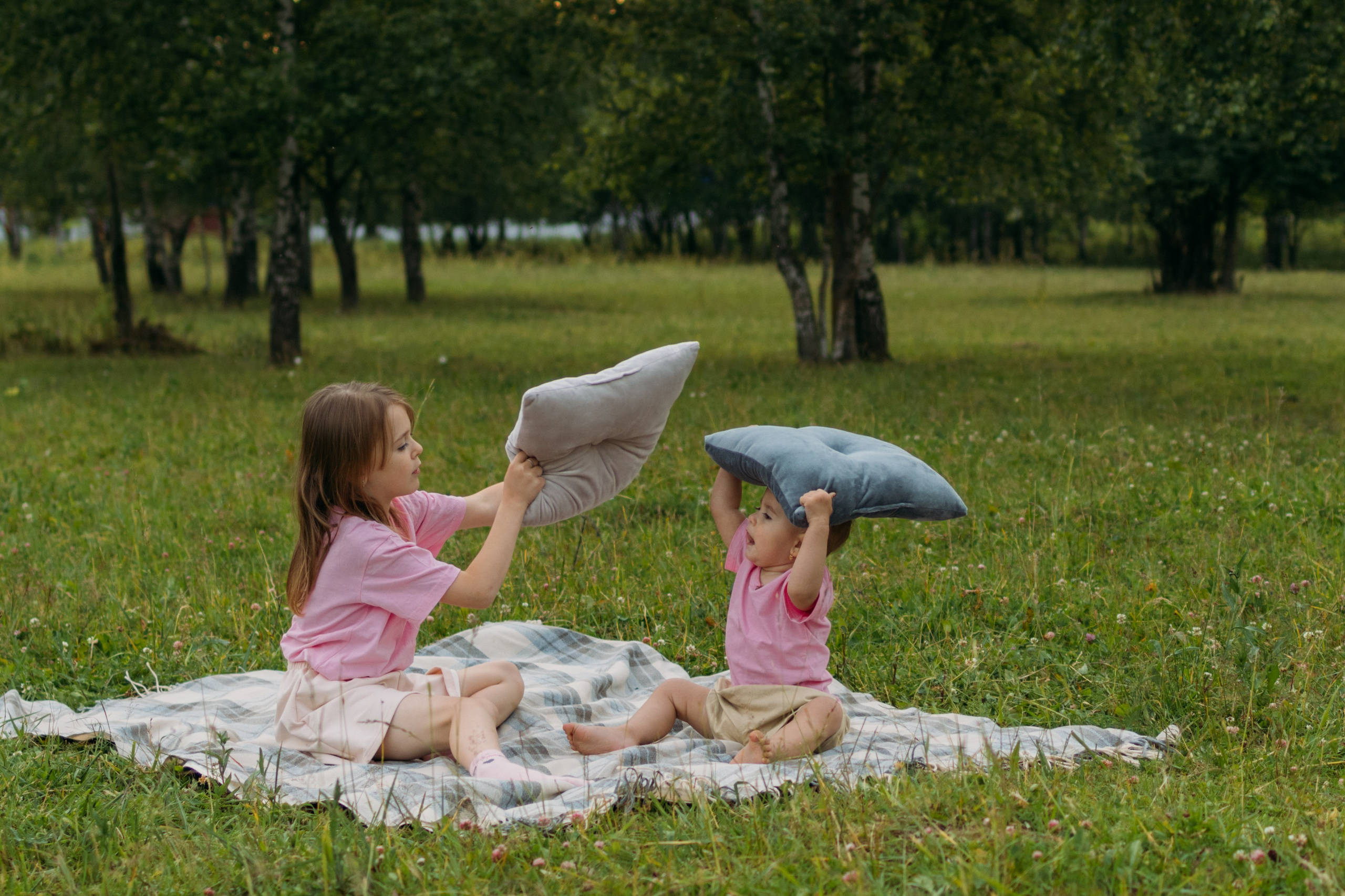 Бабушка с внуками. Фотограф Ирина Панина