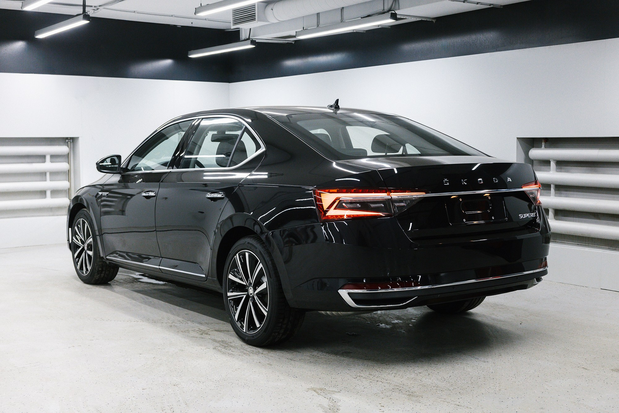 SKODA SUPERB  1.4 TSI DSG (150 л. с.). Автосалон «Х-Авто»