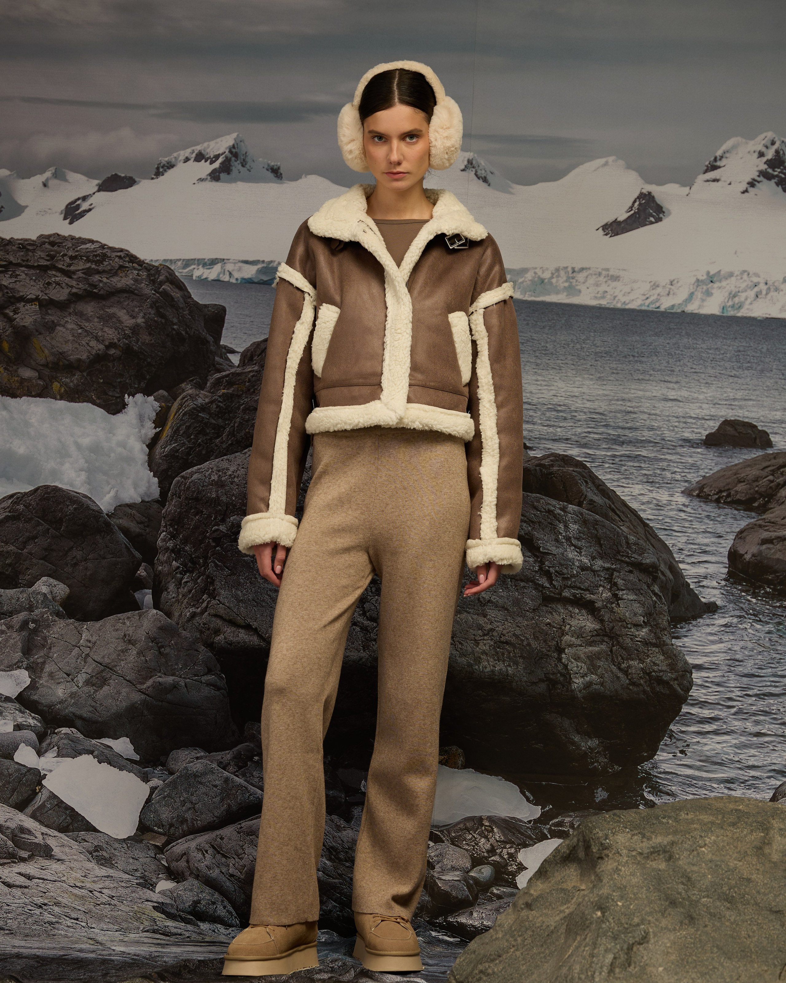 Lookbook. Frame Craft