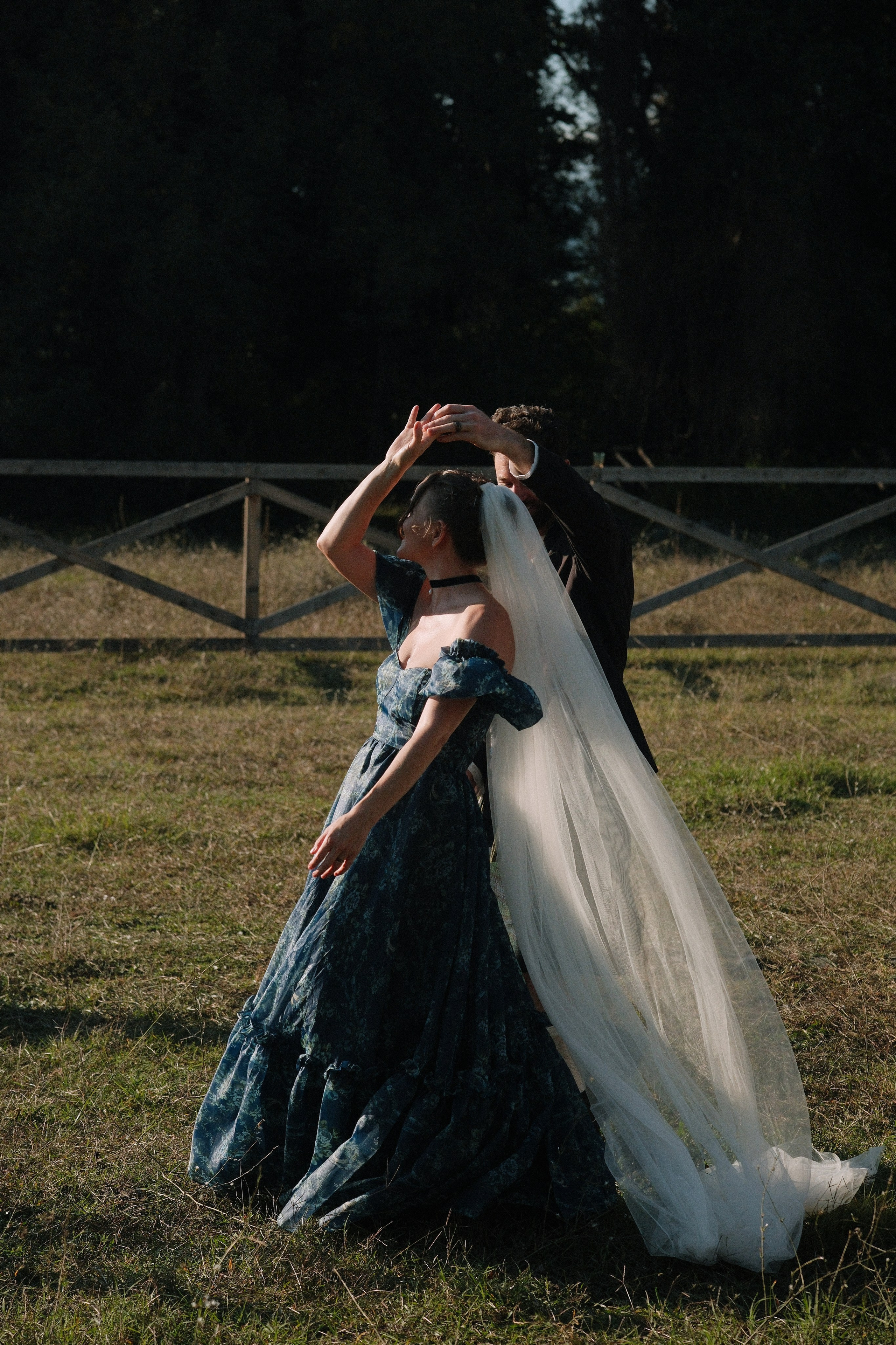 Sasha Leah Adina & Bradley. Creative travel photographer — Berg Daria