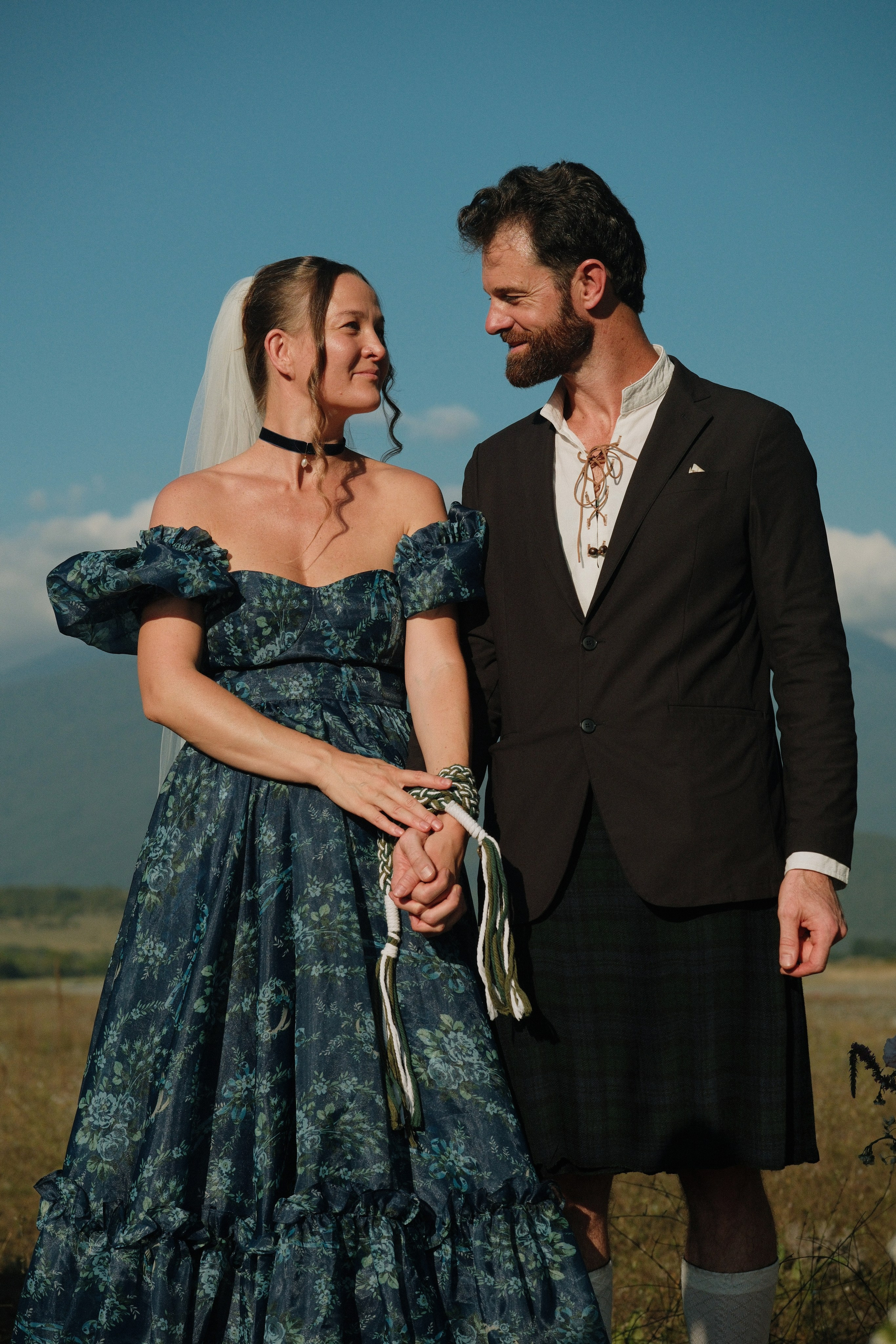Sasha Leah Adina & Bradley. Creative travel photographer — Berg Daria