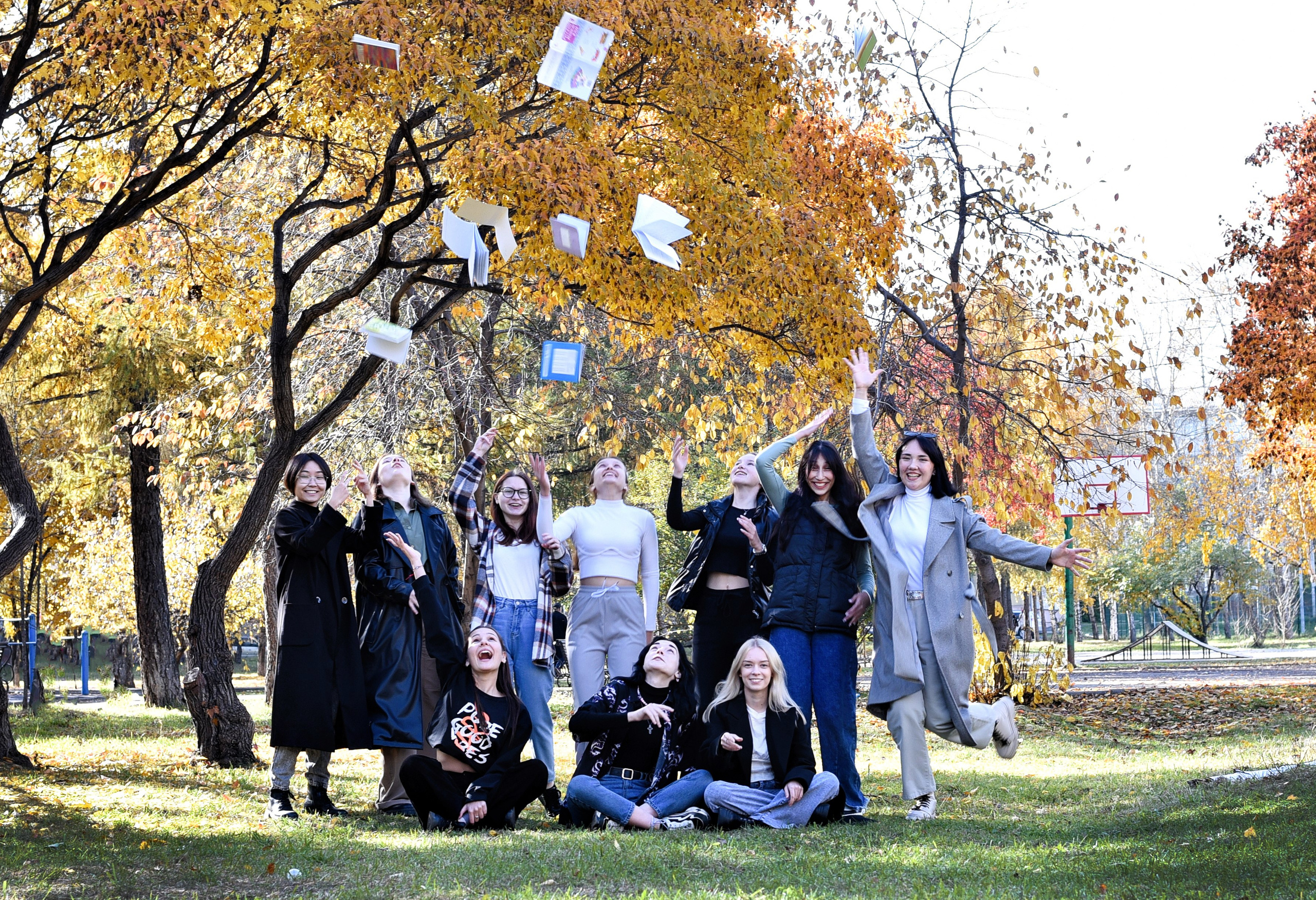 ФОТОСЕССИЯ В ПАРКЕ осень. Школьный фотограф ЛАРИСА МАТВЕЕНКО