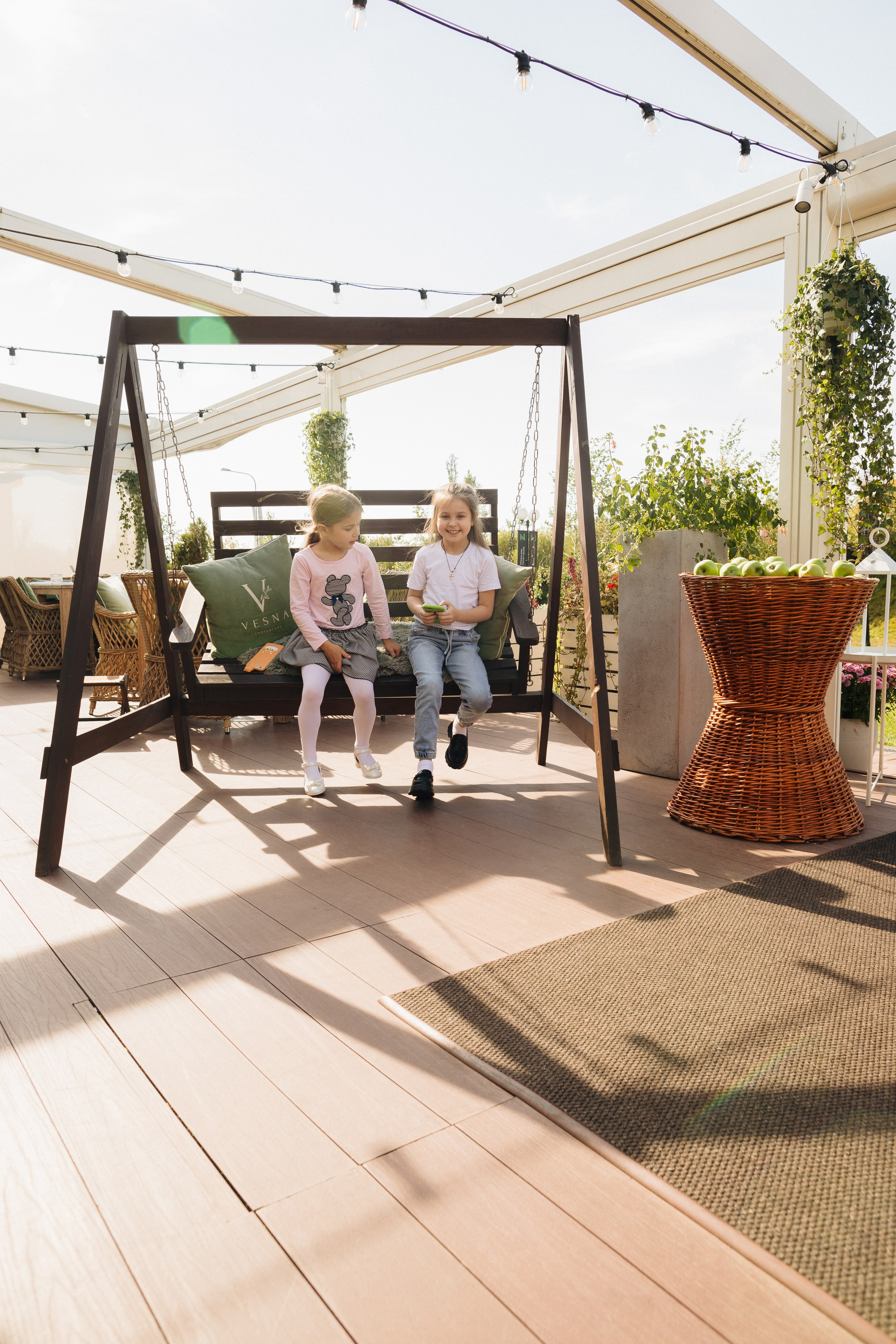 Ресторан Vesna Новая Рига, встреча клуба. Портретный фотограф в Москве и МО Зимина Татьяна