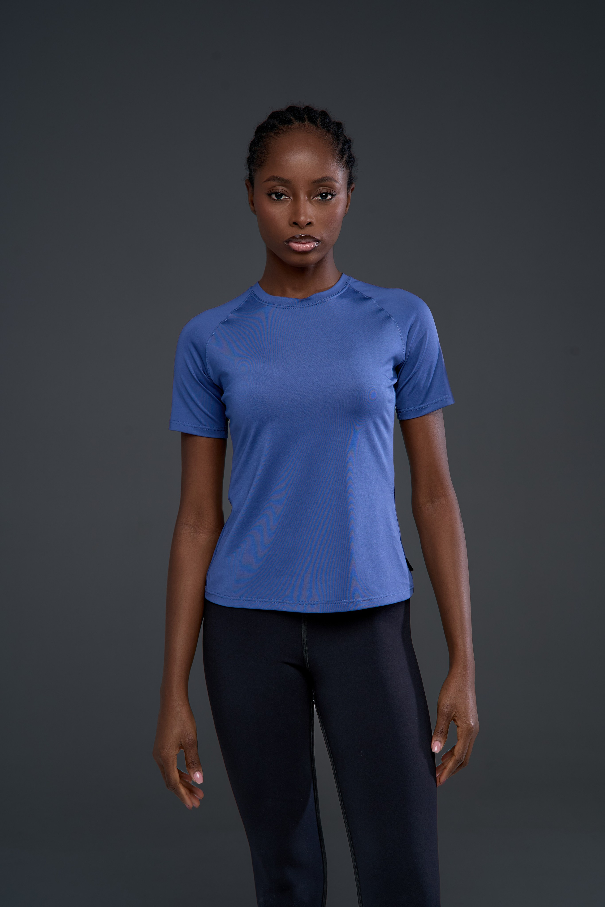 Спортивные футболки. Фотограф для маркетплейсов в Москве