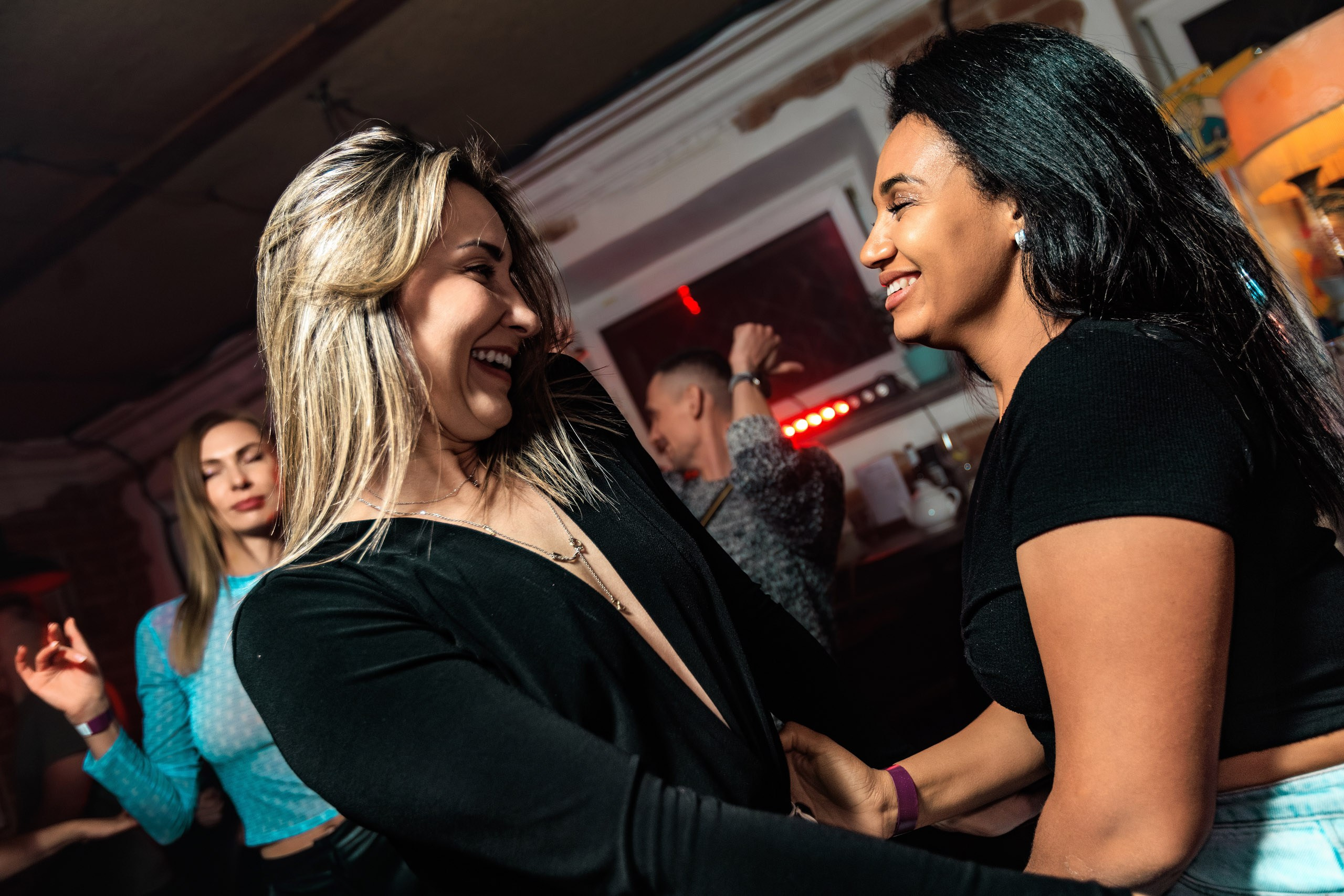 Octave (Ro) x stndrt13. Репортажный фотограф Екатеринбург | Яркий, качественный репортаж | Концерты, клубы, репортаж, праздники, корпоративы