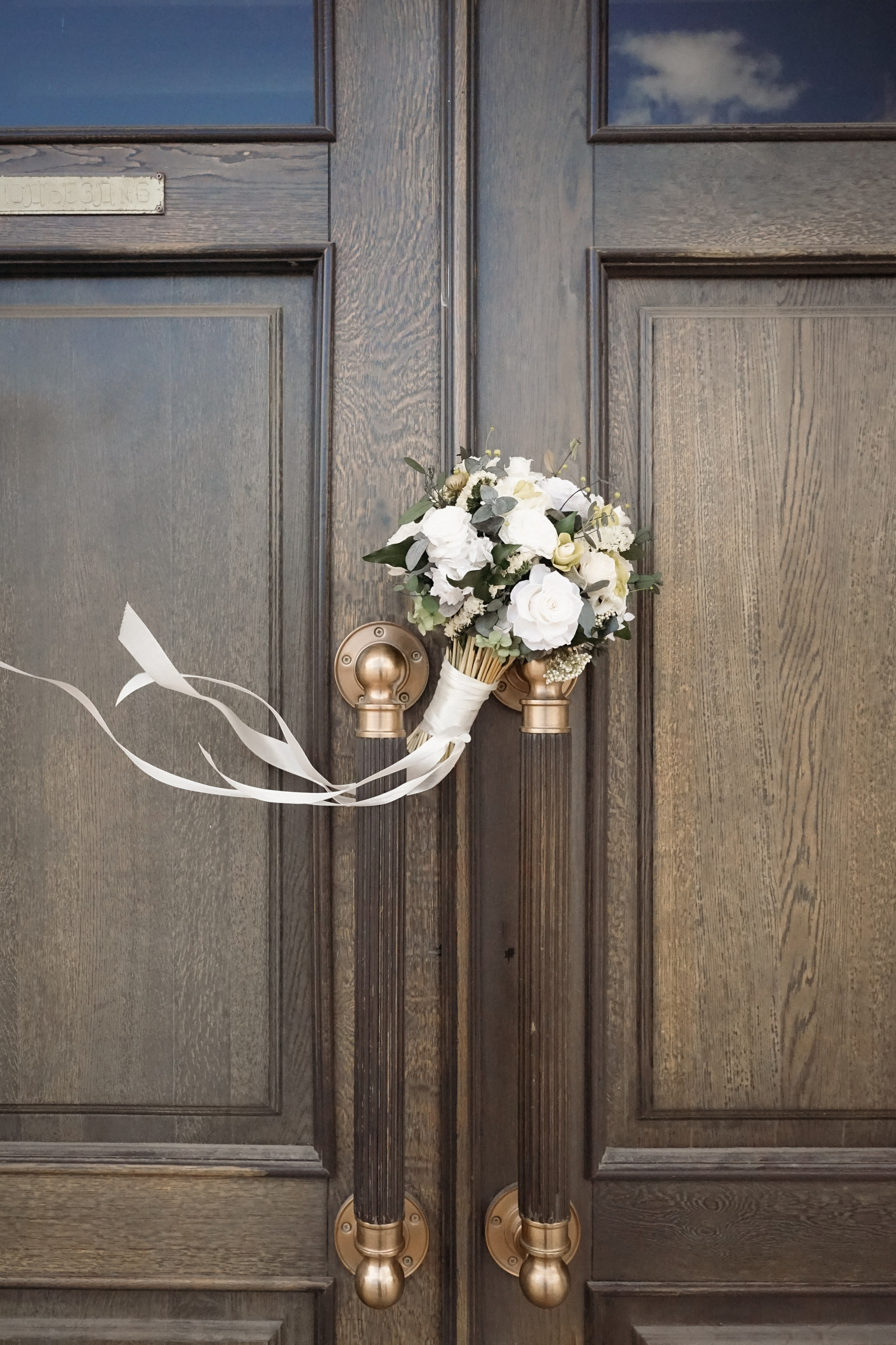 Свадебная фотосессия у оперного театра Екатеринбург