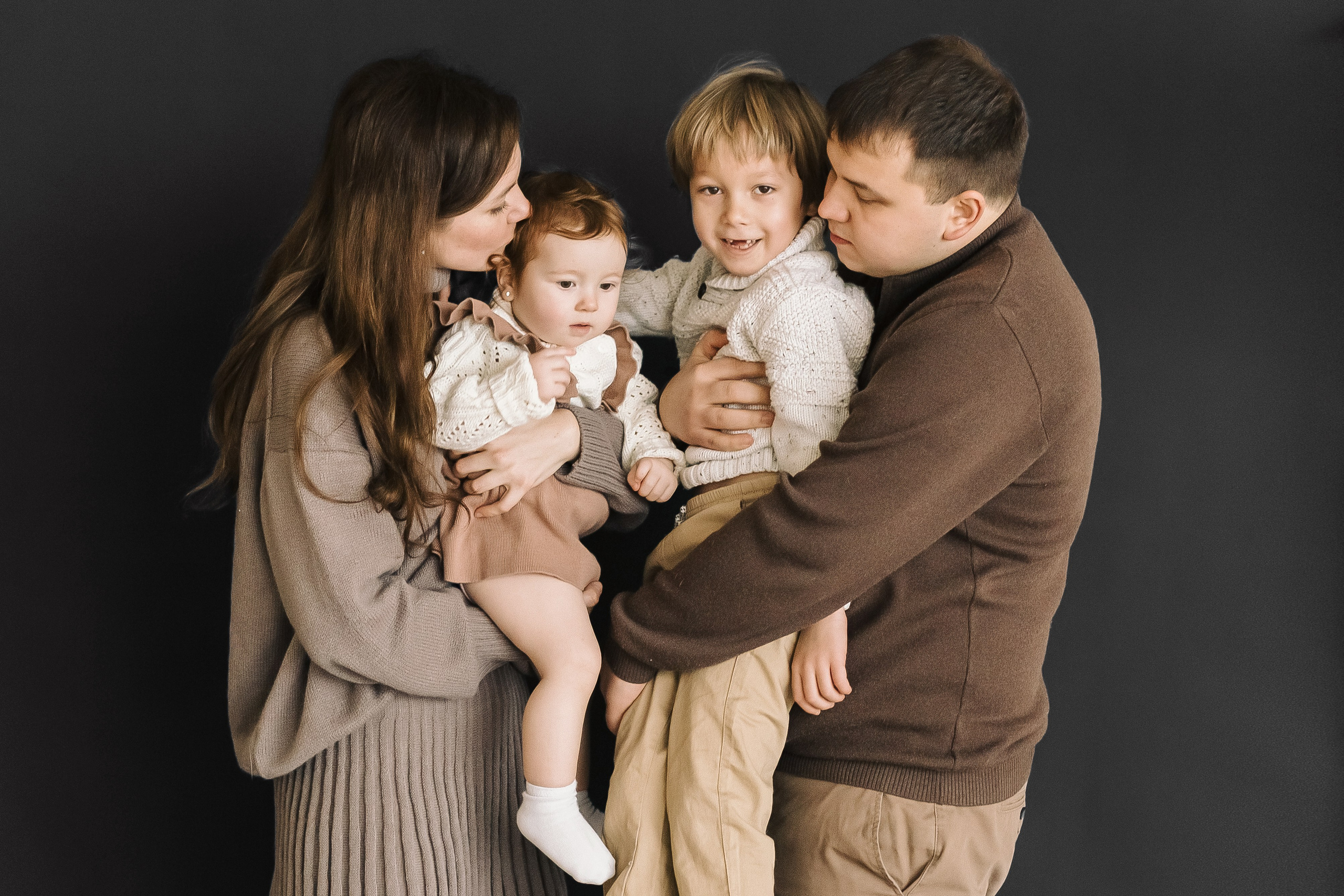 Семья Лины и Алексея. Портретный и семейный фотограф в Минске