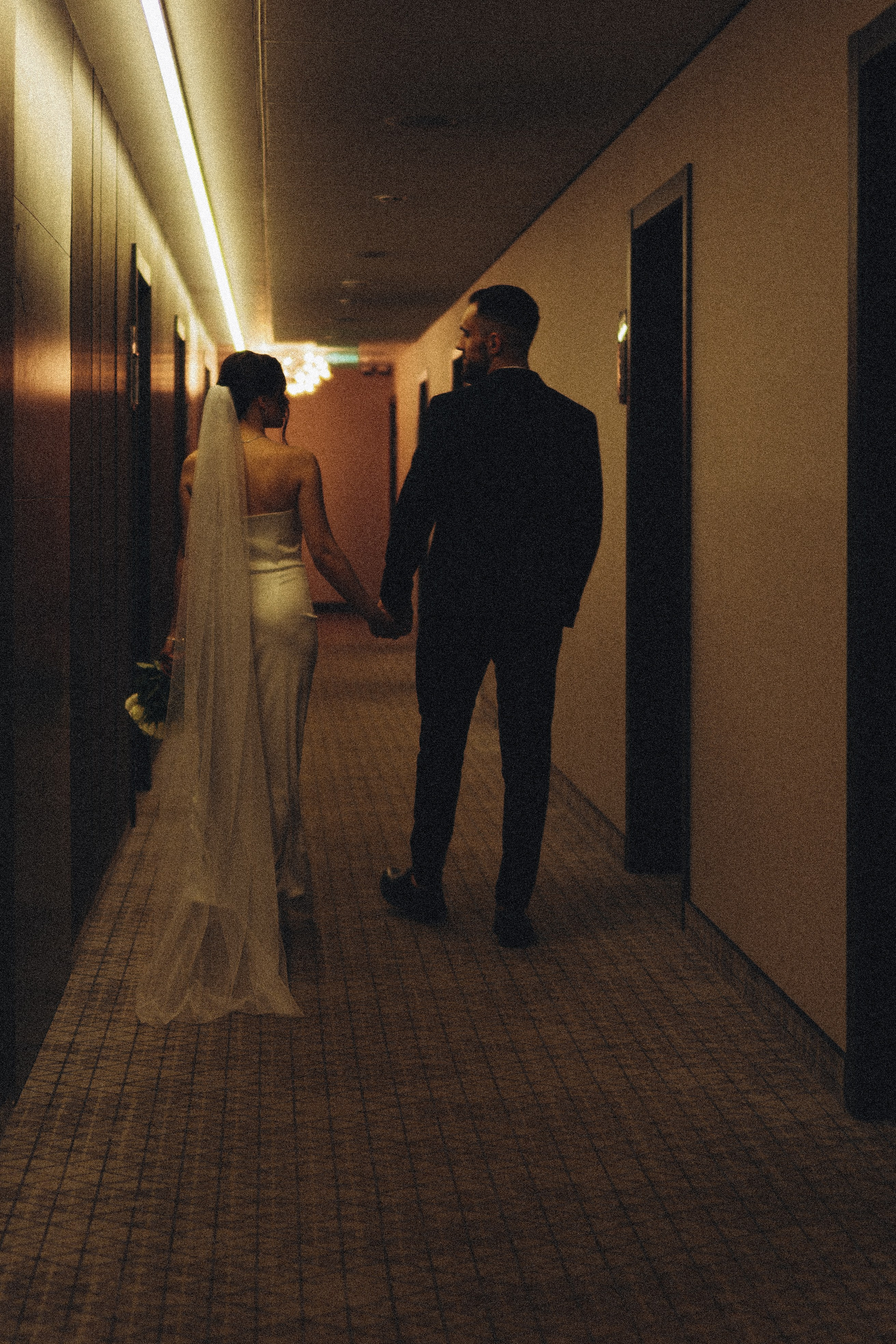 СВАДЕБНАЯ СЬЕМКА СБОРОВ ЖЕНИХА И НЕВЕСТЫ В ОТЕЛЕ И ТАКЖЕ ФОТОСЕССИИЯ В ОТЕЛЕЕ МЕГАПОЛИС БРЯНСК. Профессиональный фотограф, Санкт-Петербург — Виктория Богомолова