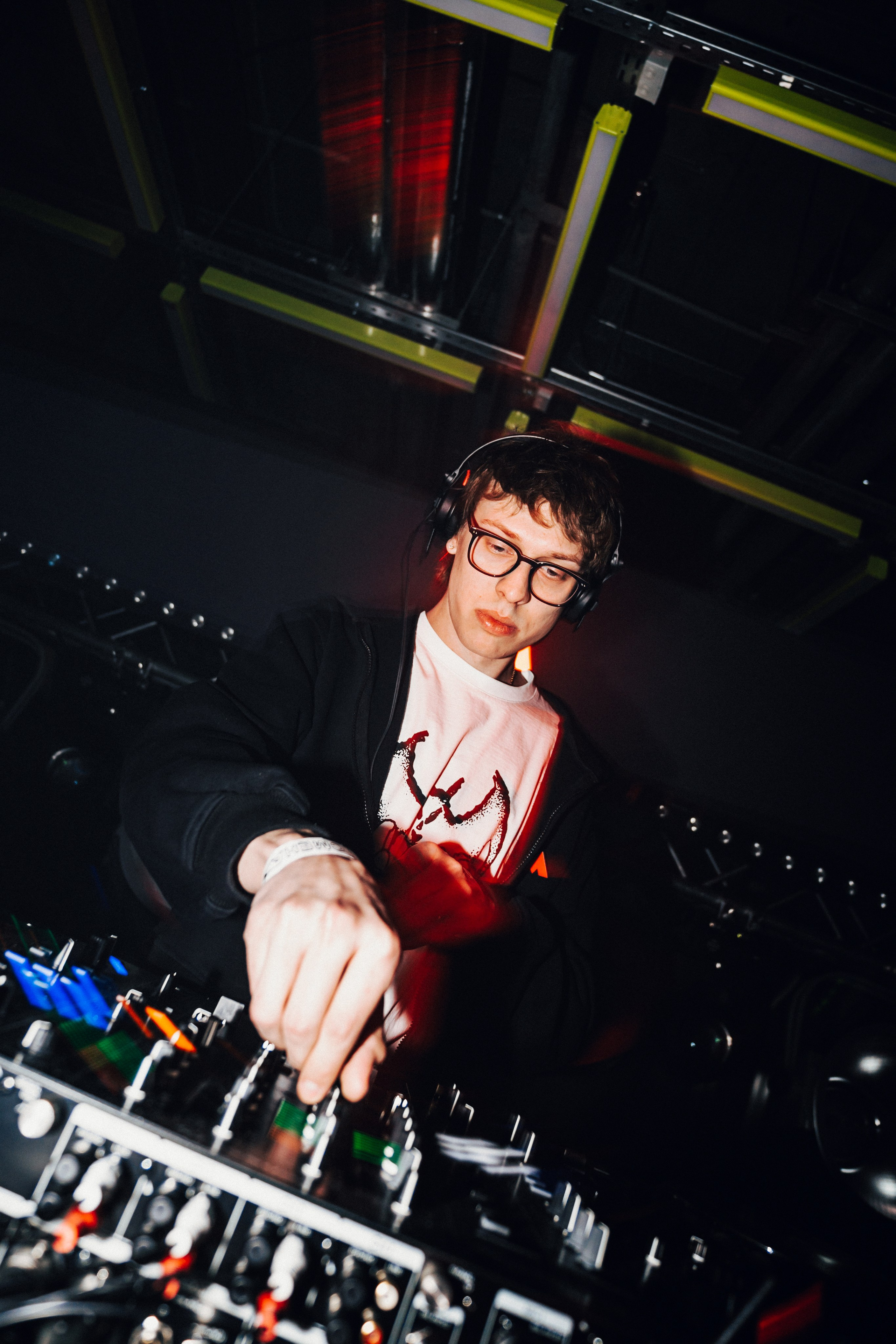 Ночная смена. Главная