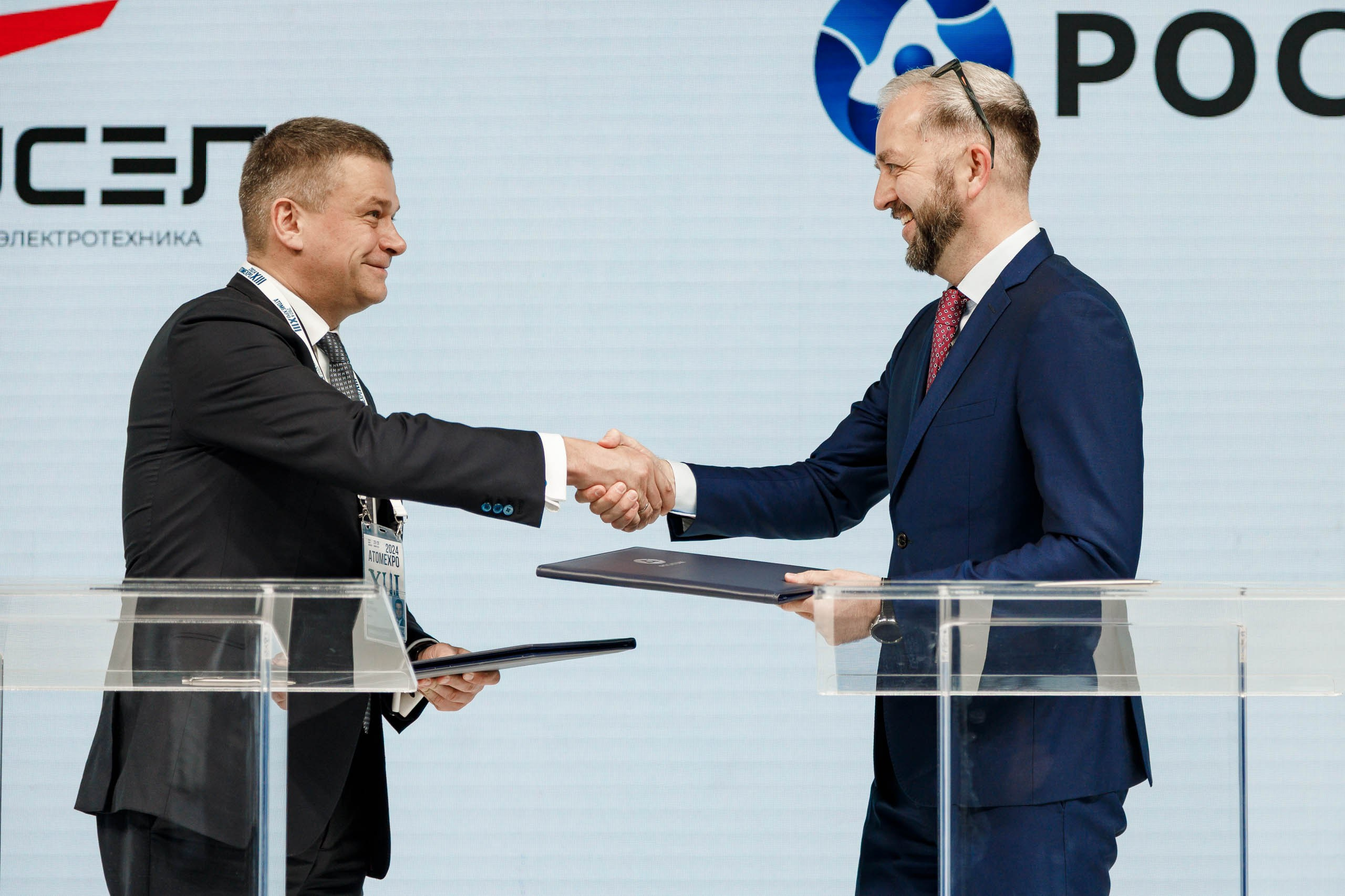 Подписания соглашений на форуме ATOM EXPO XIII 2024 в Сириусе. Репортажный фотограф в Москве, Сочи и Санкт-Петербурге