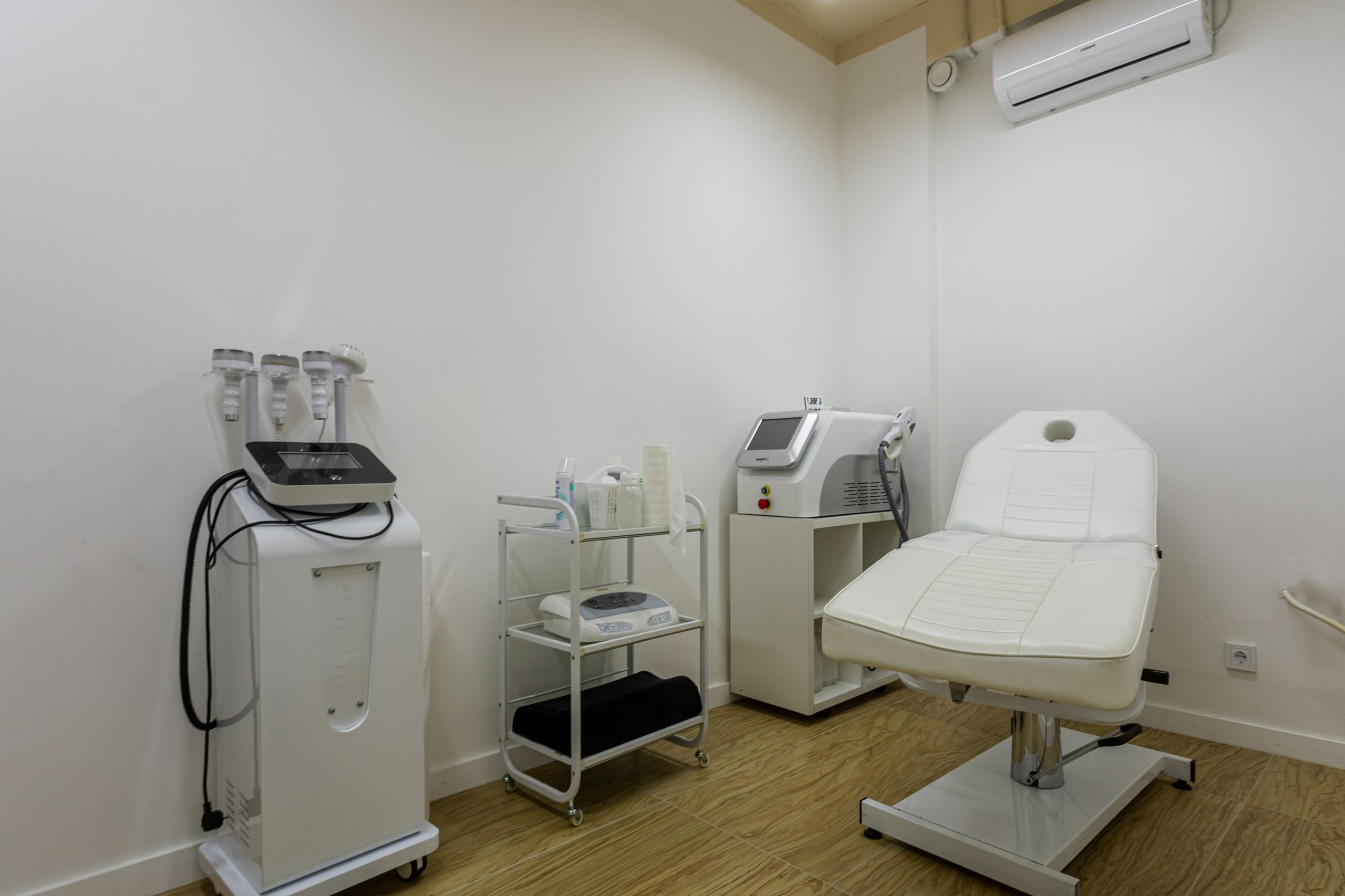 Бизнес-центр My Space Уфа, фото Алексея Муравьёва, современный офис,Лобби бизнес-центра My Space, съёмка фотографа Алексея Муравьёва, деловая атмосфера,Офисные помещения My Space Уфа, работа фотографа Алексея Муравьёва, деловой интерьер,Конференц-зал бизнес-центра My Space, фото Алексея Муравьёва, бизнес-встречи,Рецепция бизнес-центра My Space Уфа, съёмка Алексея Муравьёва, премиальный дизайн,Офисное пространство My Space, фото Алексея Муравьёва, рабочая зона,Панорамные окна бизнес-центра My Space, работа фотографа Алексея Муравьёва, вид на город,Лифт бизнес-центра My Space Уфа, съёмка Алексея Муравьёва, комфорт,Переговорная комната My Space, фото Алексея Муравьёва, деловой стиль,Зона отдыха бизнес-центра My Space, работа фотографа Алексея Муравьёва, комфорт для сотрудников,Инфраструктура My Space Уфа, съёмка Алексея Муравьёва, бизнес-услуги,Паркинг бизнес-центра My Space, фото Алексея Муравьёва, безопасность,Вестибюль My Space, работа фотографа Алексея Муравьёва, элегантность,Офисные кабинеты бизнес-центра My Space, съёмка Алексея Муравьёва, функциональность,Общественные зоны My Space Уфа, фото Алексея Муравьёва, современный дизайн,Рецепция и зона ожидания My Space, работа фотографа Алексея Муравьёва, стиль,Офисные перегородки бизнес-центра My Space, съёмка Алексея Муравьёва, зонирование,Интерьер бизнес-центра My Space Уфа, фото Алексея Муравьёва, деловой интерьер,Офисная мебель My Space, работа фотографа Алексея Муравьёва, эргономичность,Освещение бизнес-центра My Space, съёмка Алексея Муравьёва, комфорт для работы