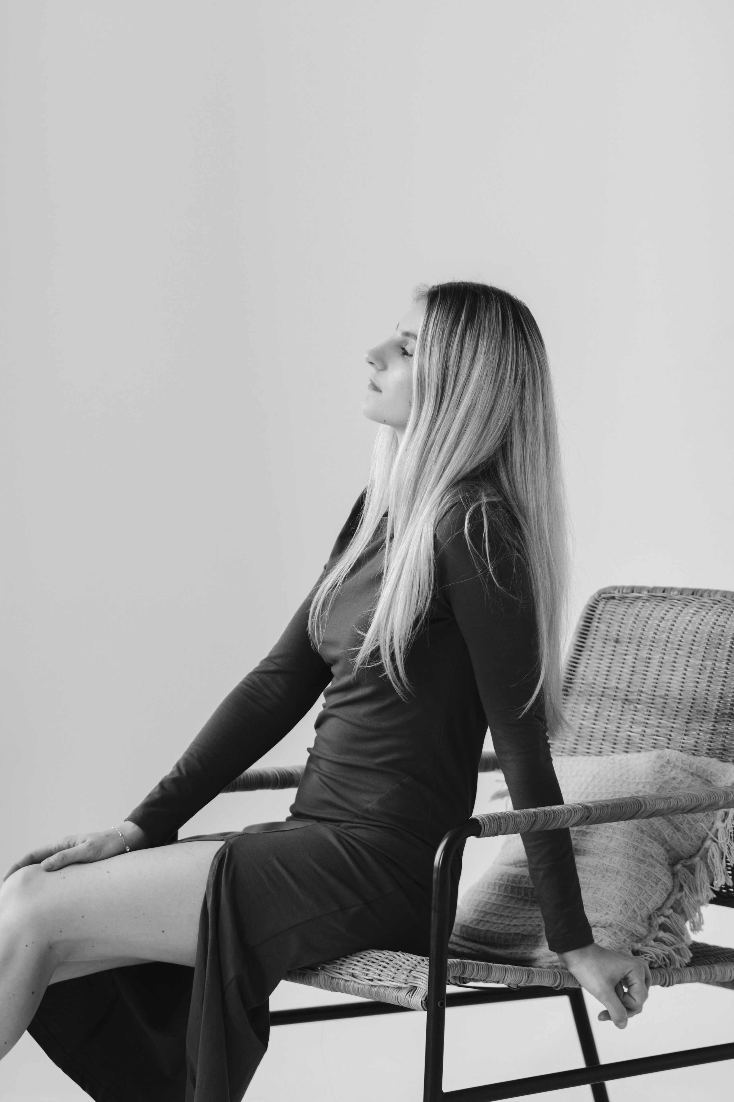 Fotodzień „Kobiecość w stylu minimalizmu”. Fotograf w Łodzi Lana Shkuratova