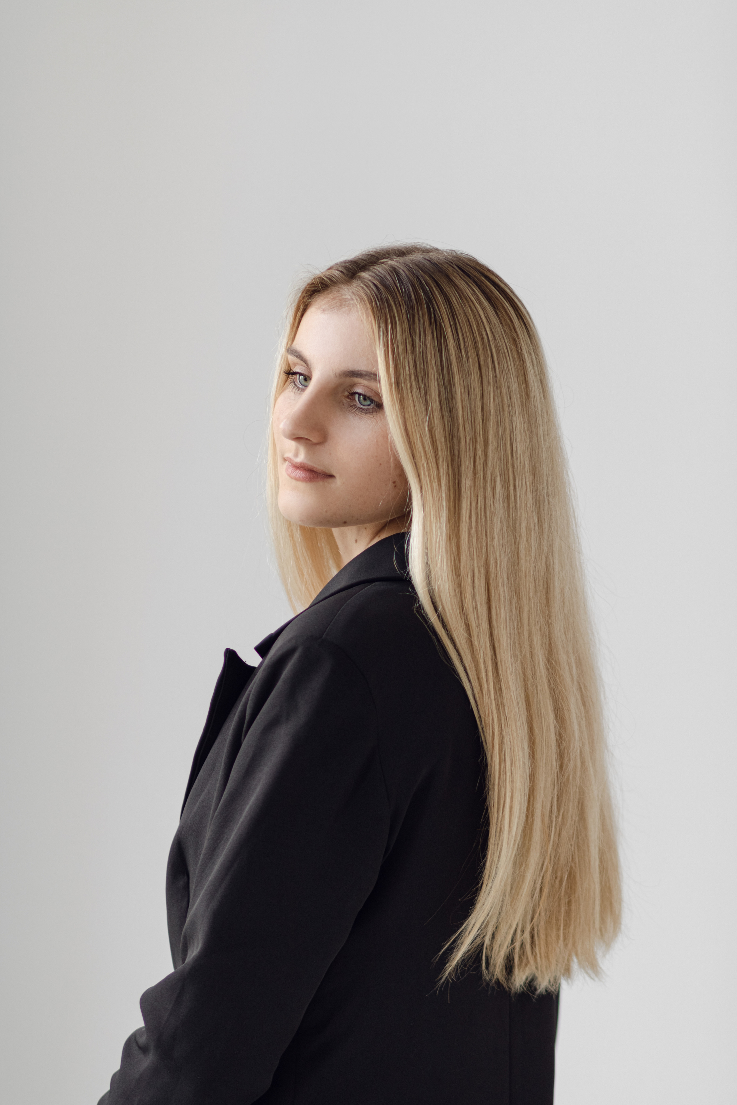 Fotodzień „Kobiecość w stylu minimalizmu”. Fotograf w Łodzi Lana Shkuratova