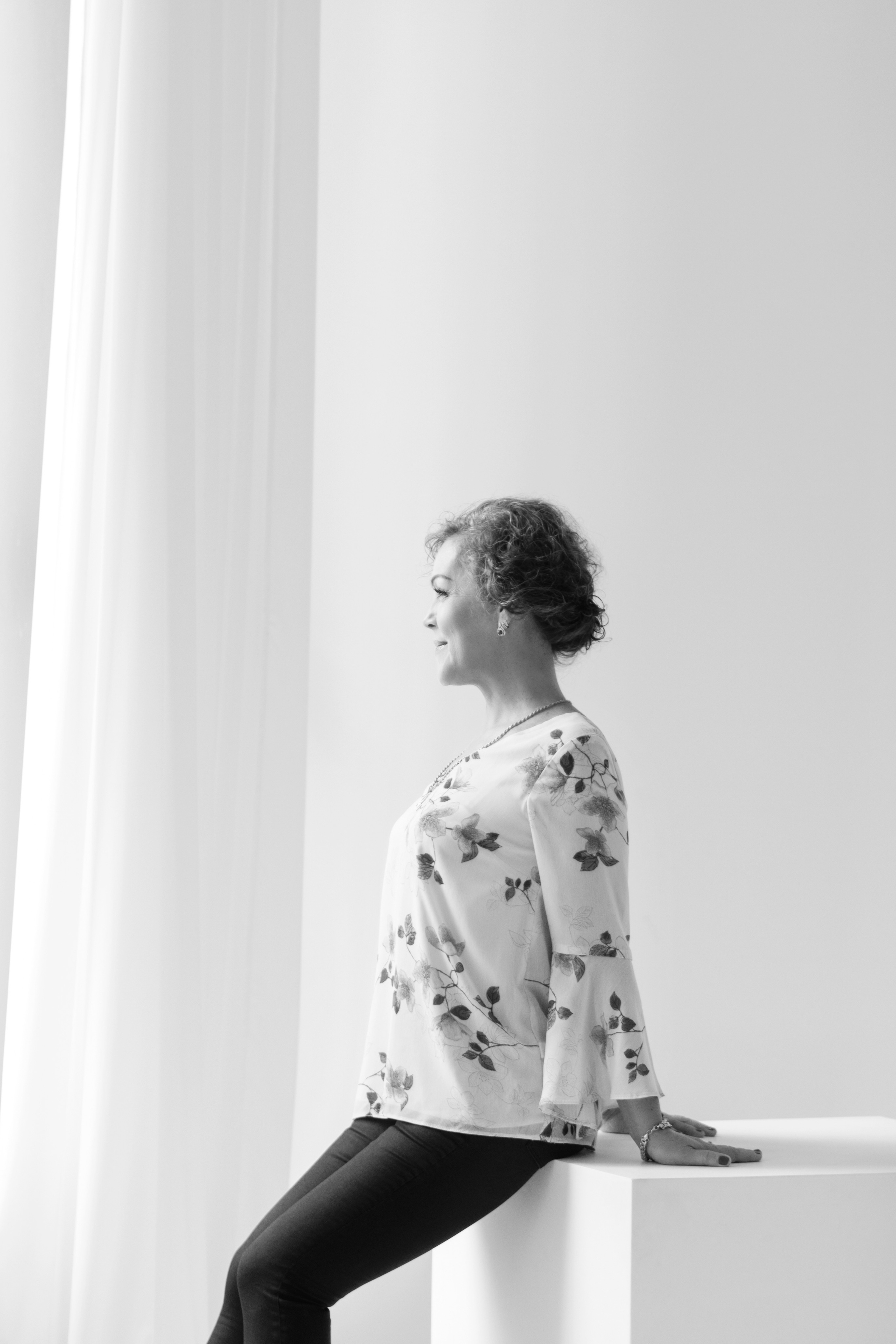 Fotodzień „Kobiecość w stylu minimalizmu”. Fotograf w Łodzi Lana Shkuratova