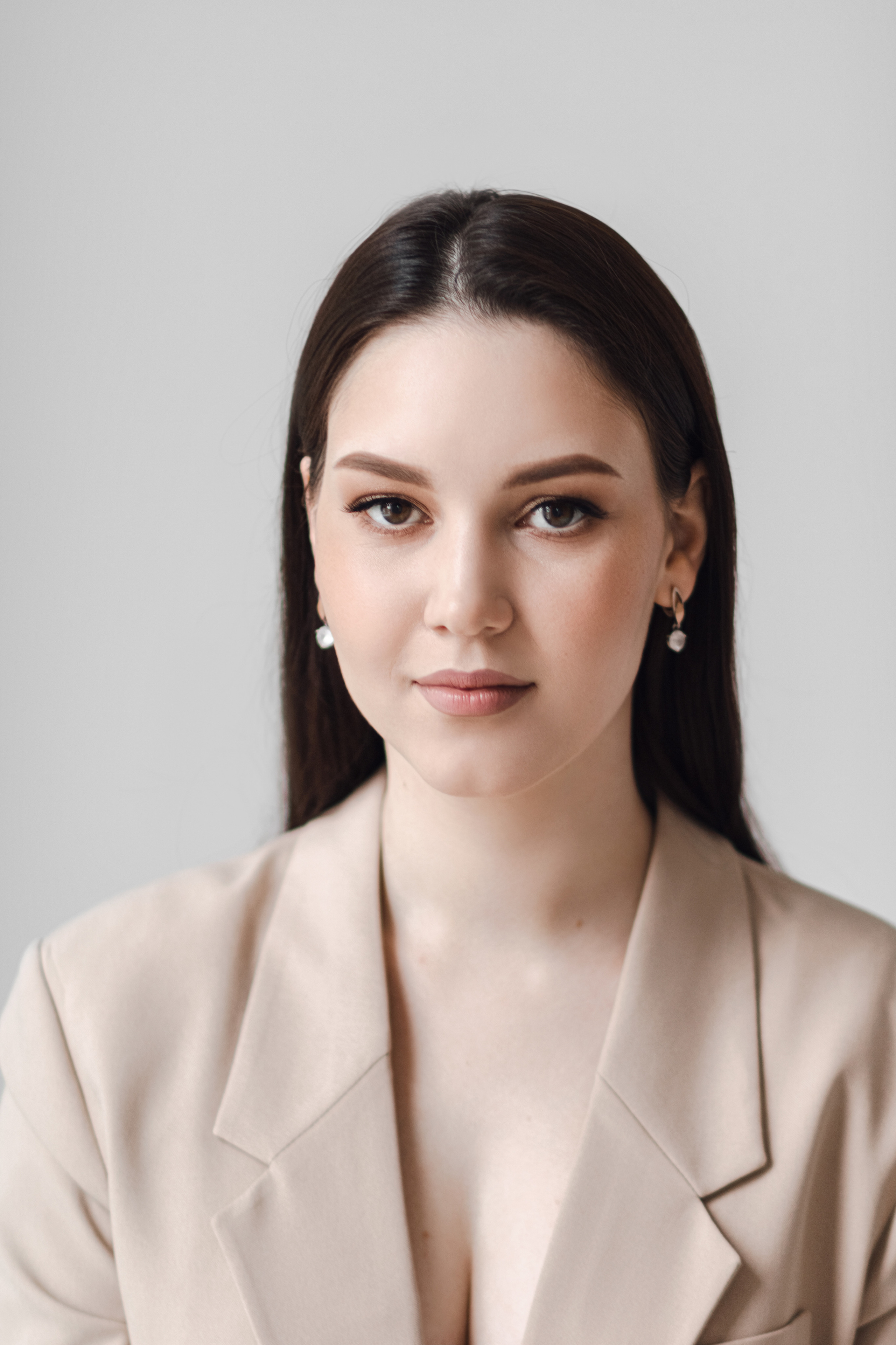 Fotodzień „Kobiecość w stylu minimalizmu”. Fotograf w Łodzi Lana Shkuratova