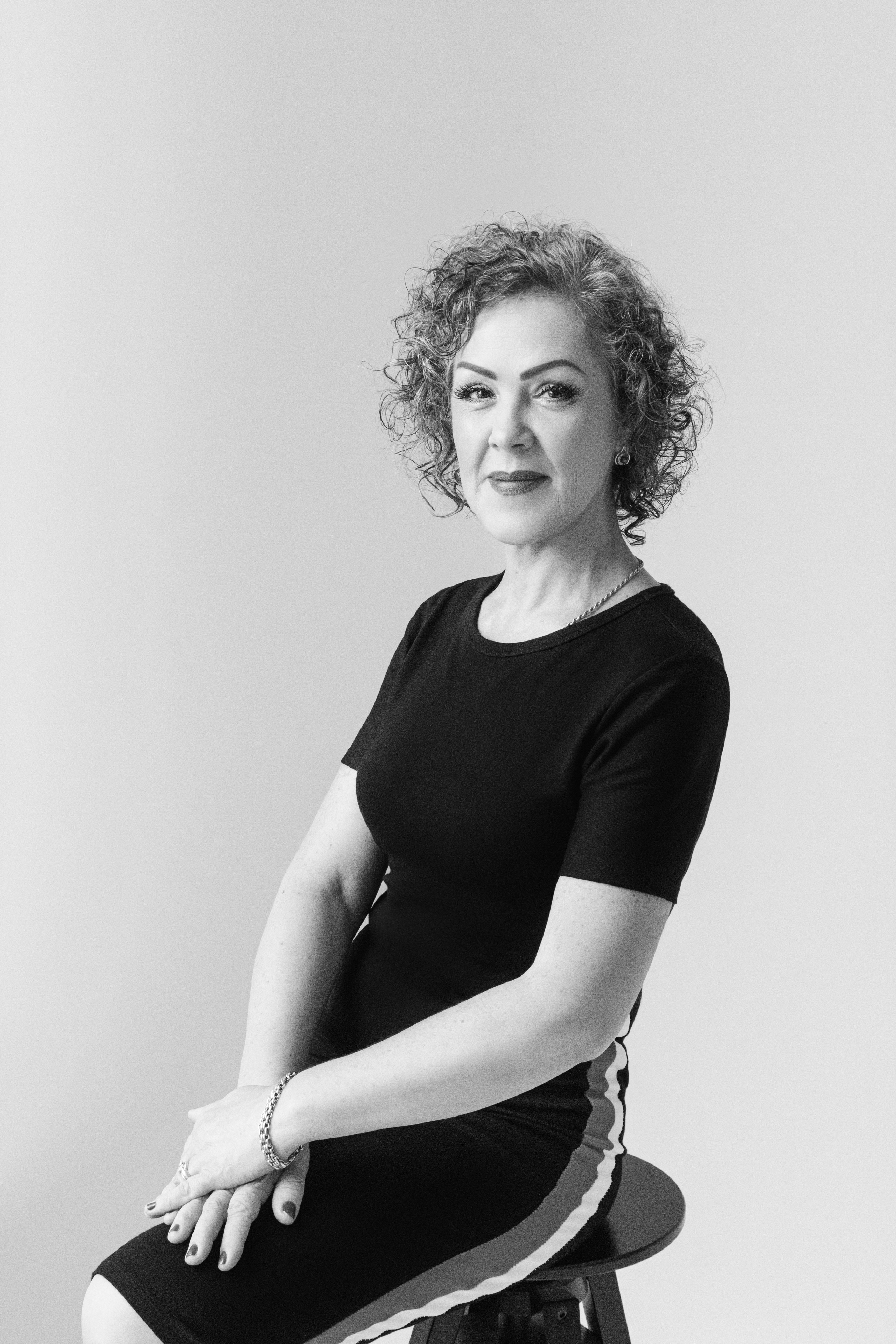 Fotodzień „Kobiecość w stylu minimalizmu”. Fotograf w Łodzi Lana Shkuratova