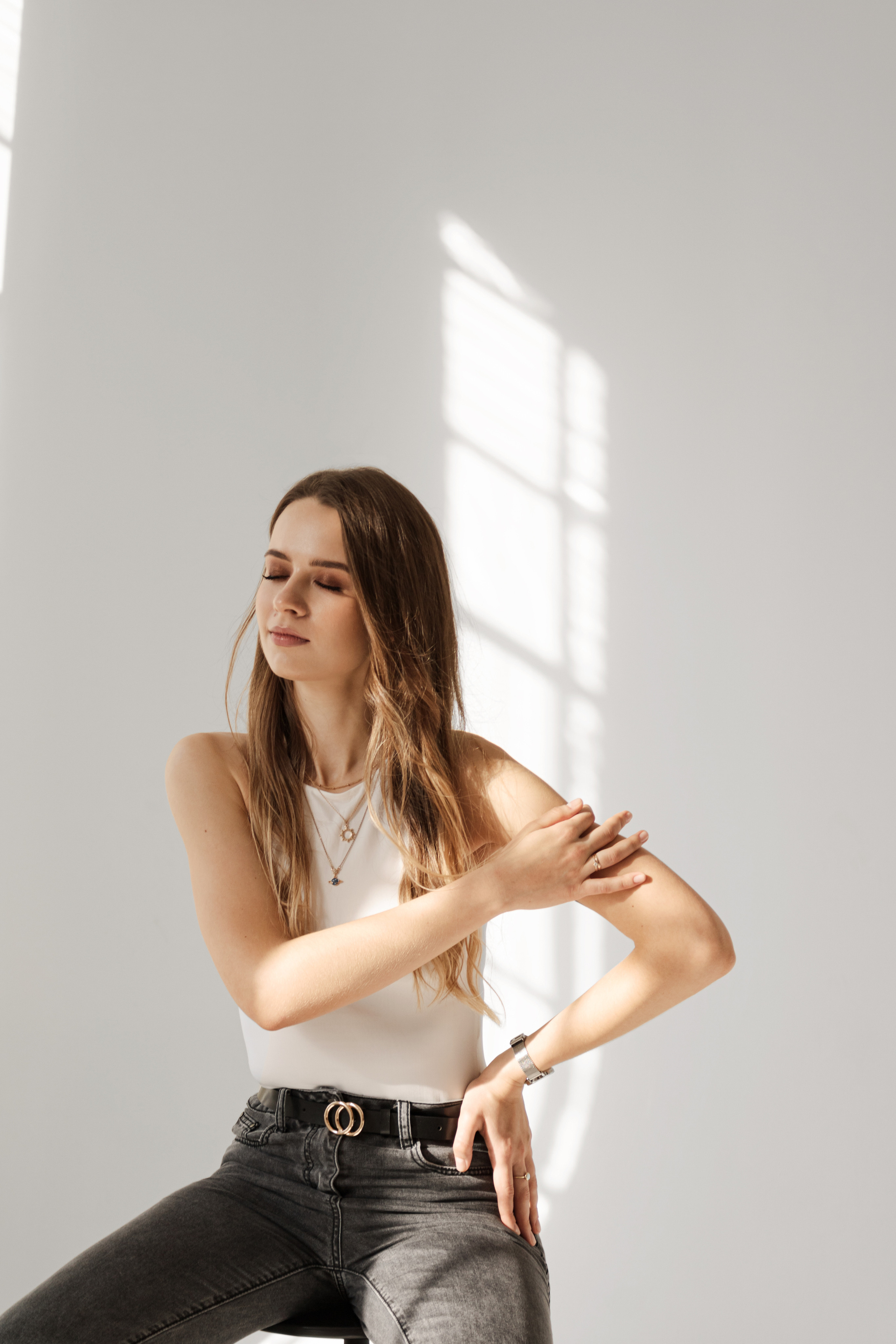 Fotodzień „Kobiecość w stylu minimalizmu”. Fotograf w Łodzi Lana Shkuratova