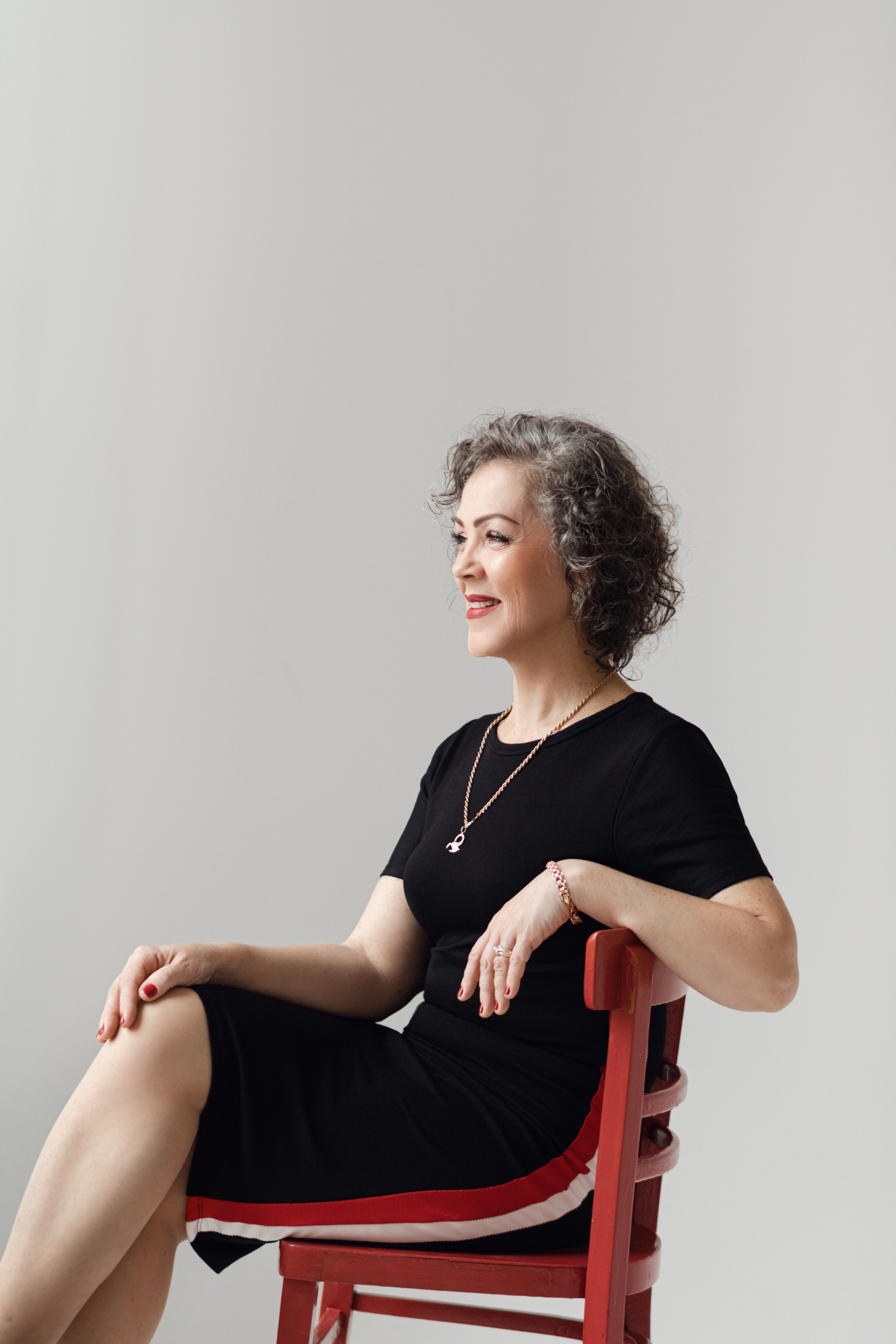 Fotodzień „Kobiecość w stylu minimalizmu”. Fotograf w Łodzi Lana Shkuratova