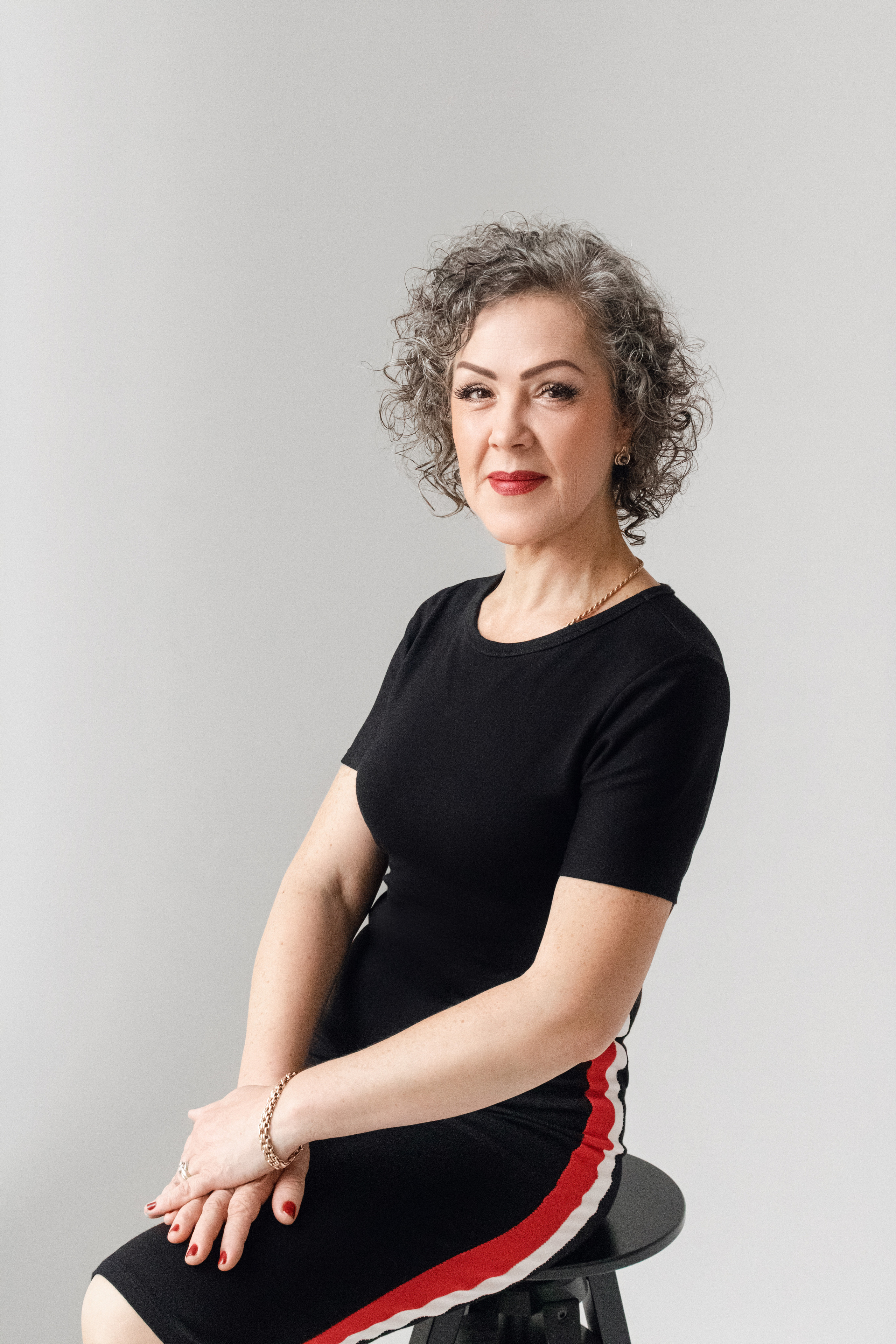 Fotodzień „Kobiecość w stylu minimalizmu”. Fotograf w Łodzi Lana Shkuratova