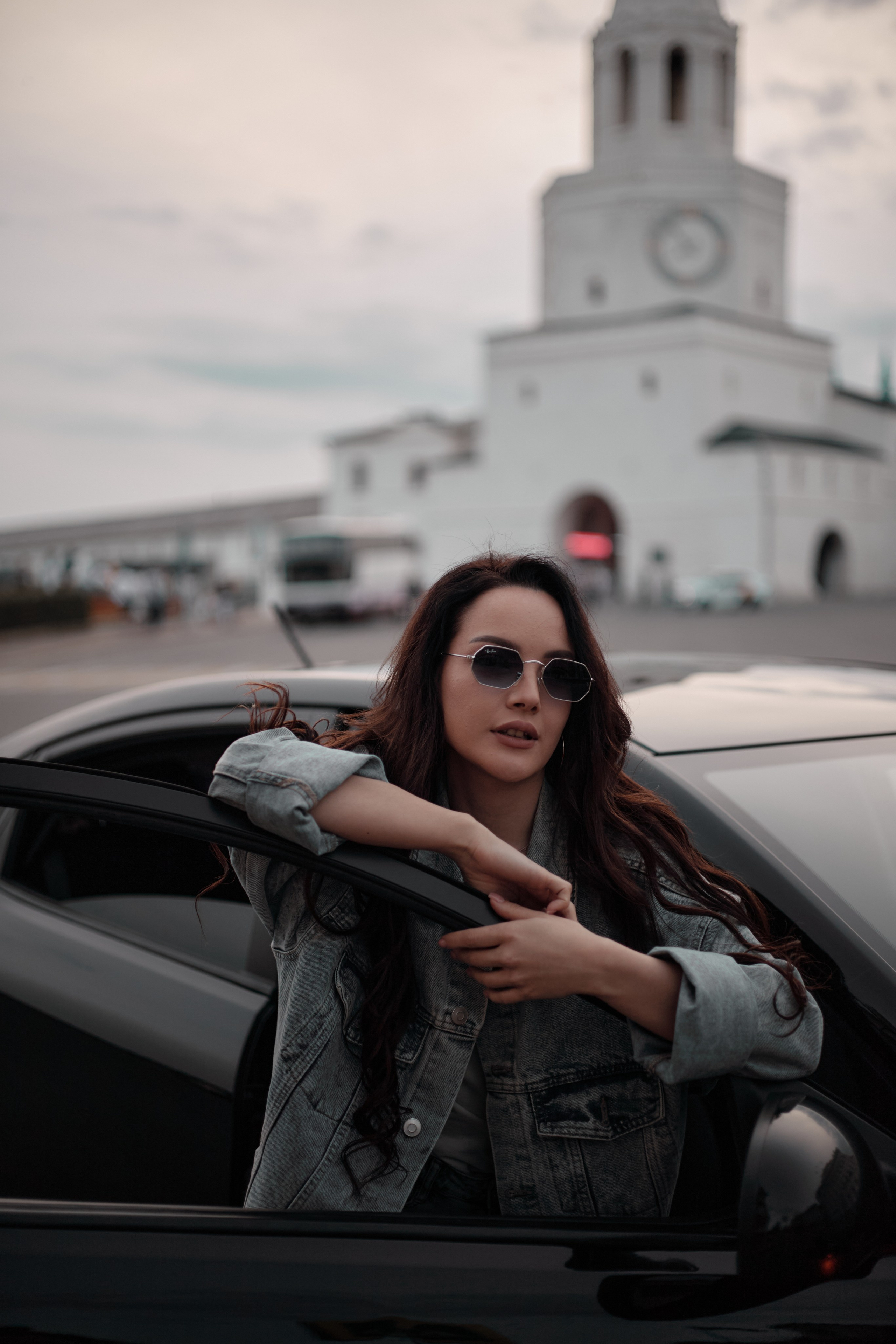 Регина и авто. Фотограф из Казани