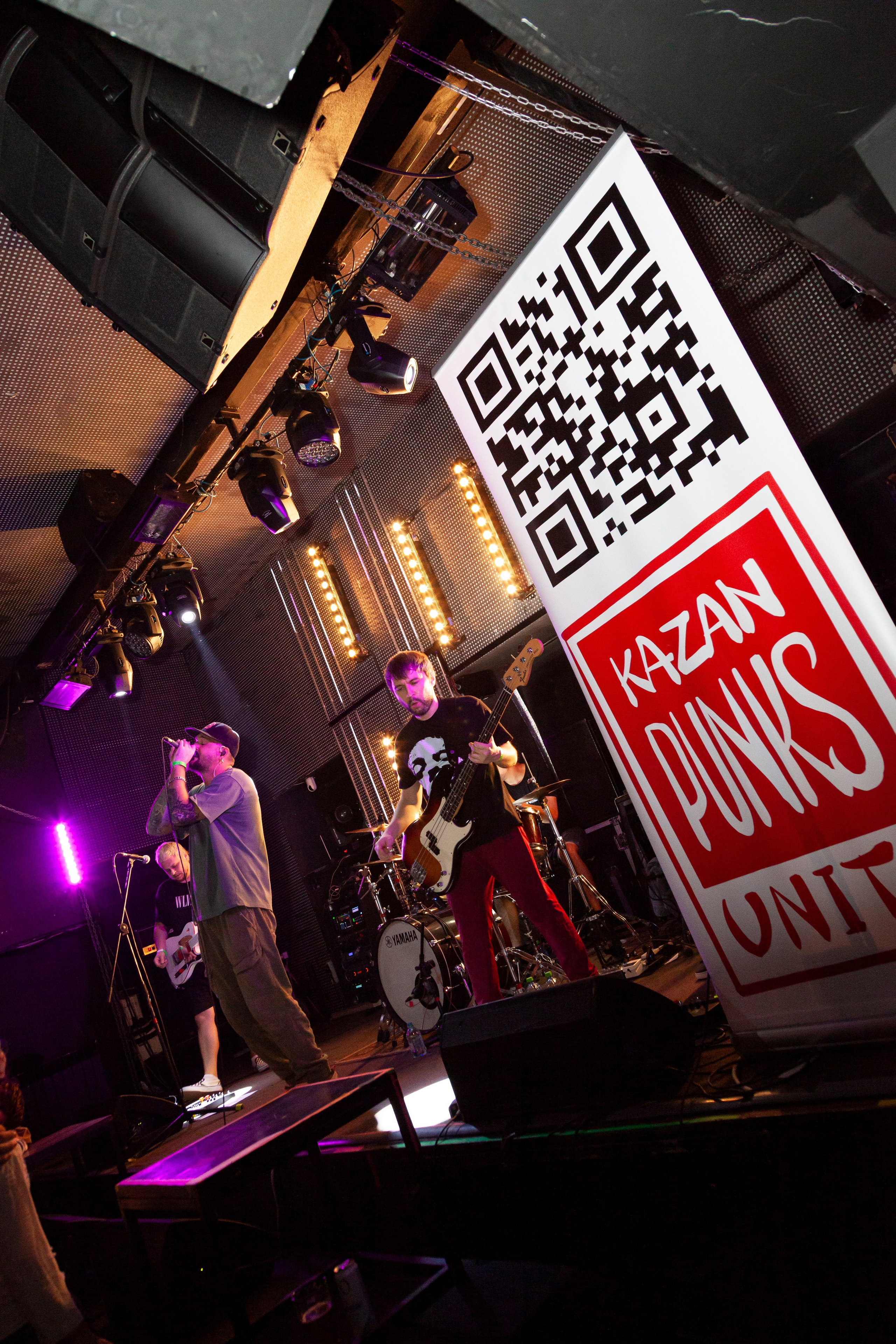 Рок-концерт. Reborn.19.09.25. Профессиональное фото в Казани: от идеи до результата. Фотограф Яна Мур