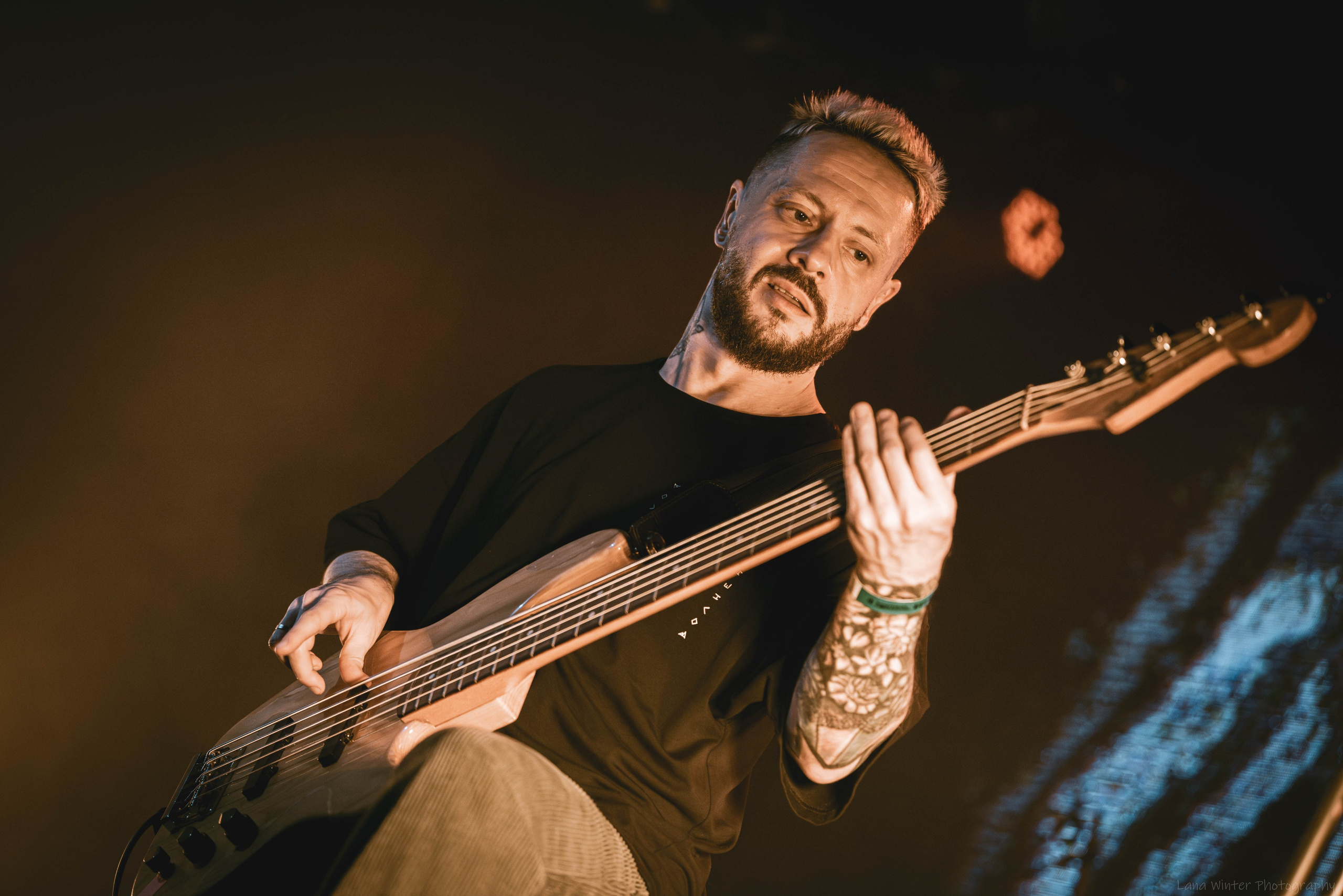 7000$ (25 января 2025 года, Москва, клуб Урбан). Фотограф Светлана Блинова, Москва и Московская область