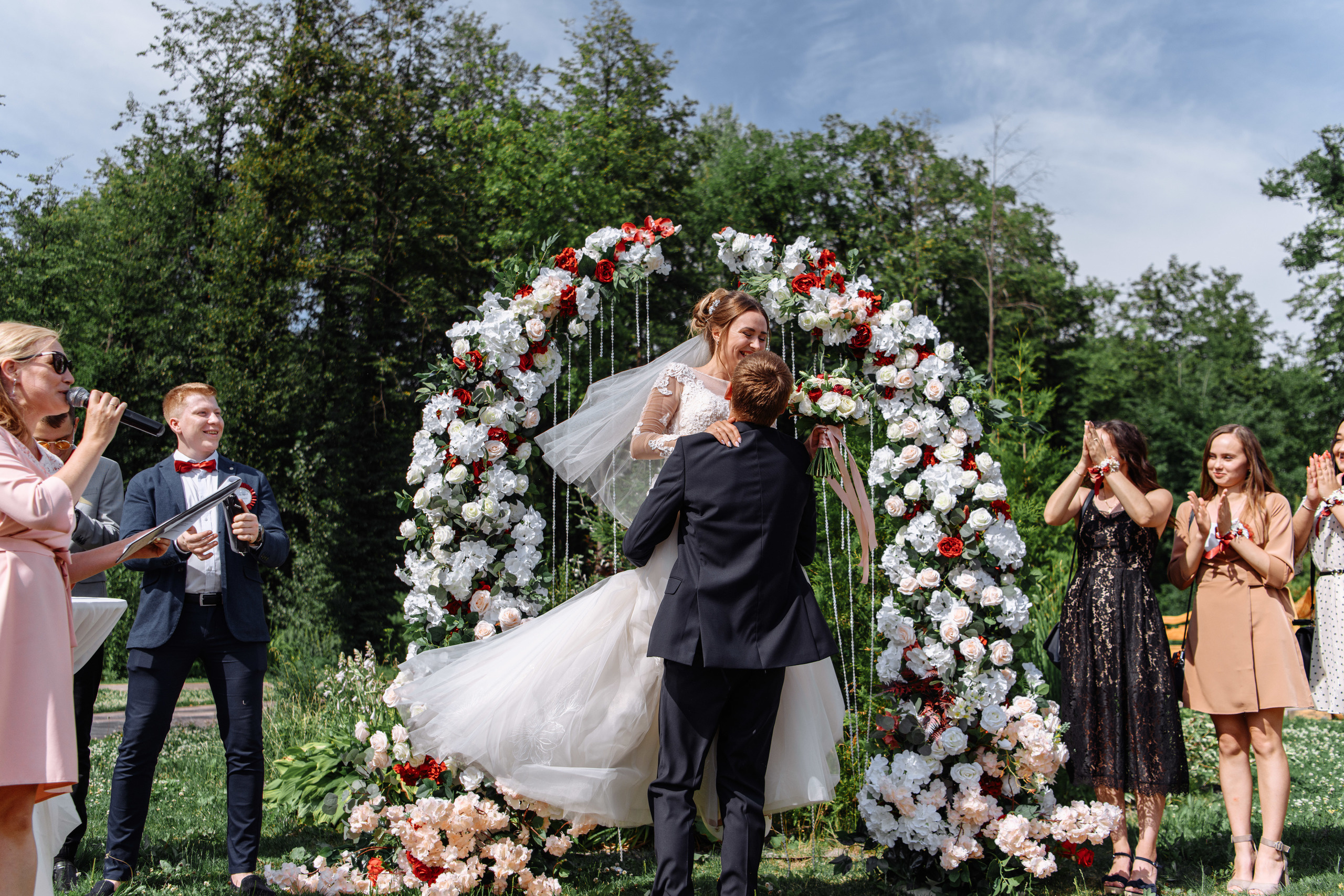 Анонс свадьбы 11.07.2020 Александра & Анастасии. Свадебный и семейный фотограф в Уфе | Винс Константин | Фотопроекты